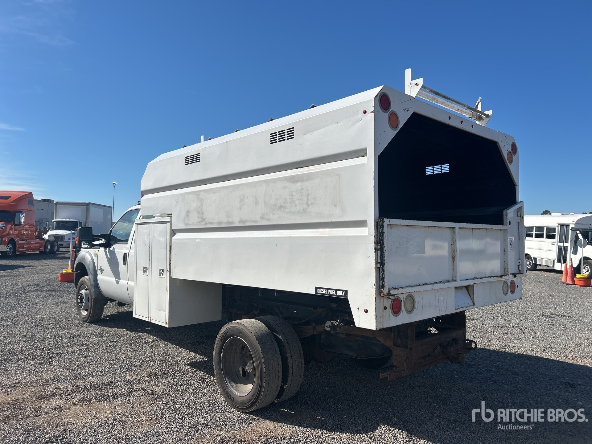 General Appearance with Picture, Left Rear Corner