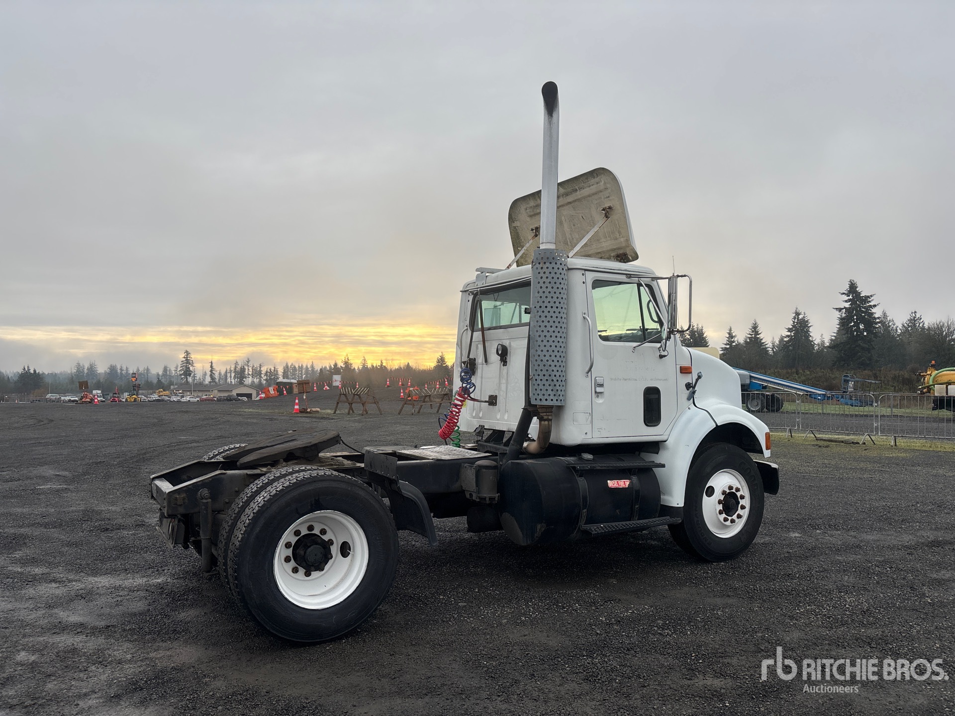 General Appearance with Imagen: esquina trasera derecha