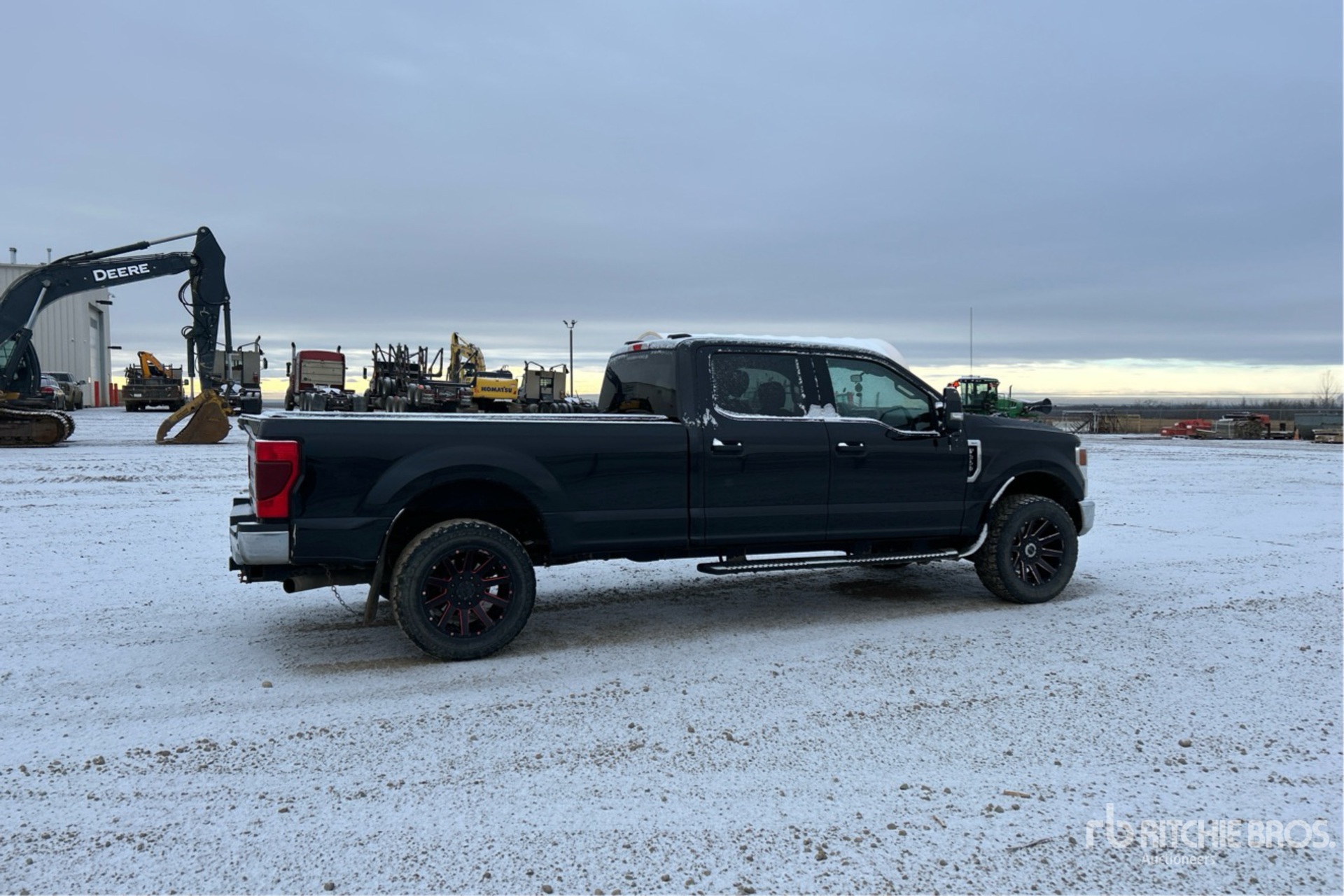 Aspect général with Image, coin arrière droit