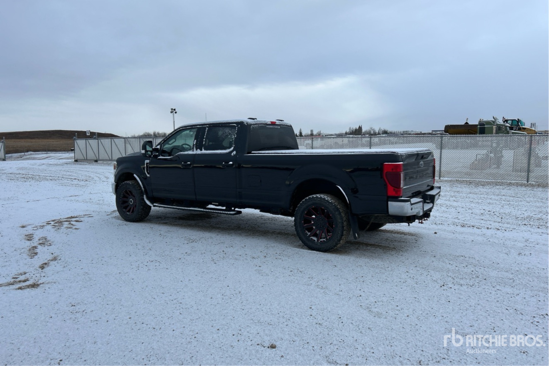 Aspect général with Image, coin arrière gauche