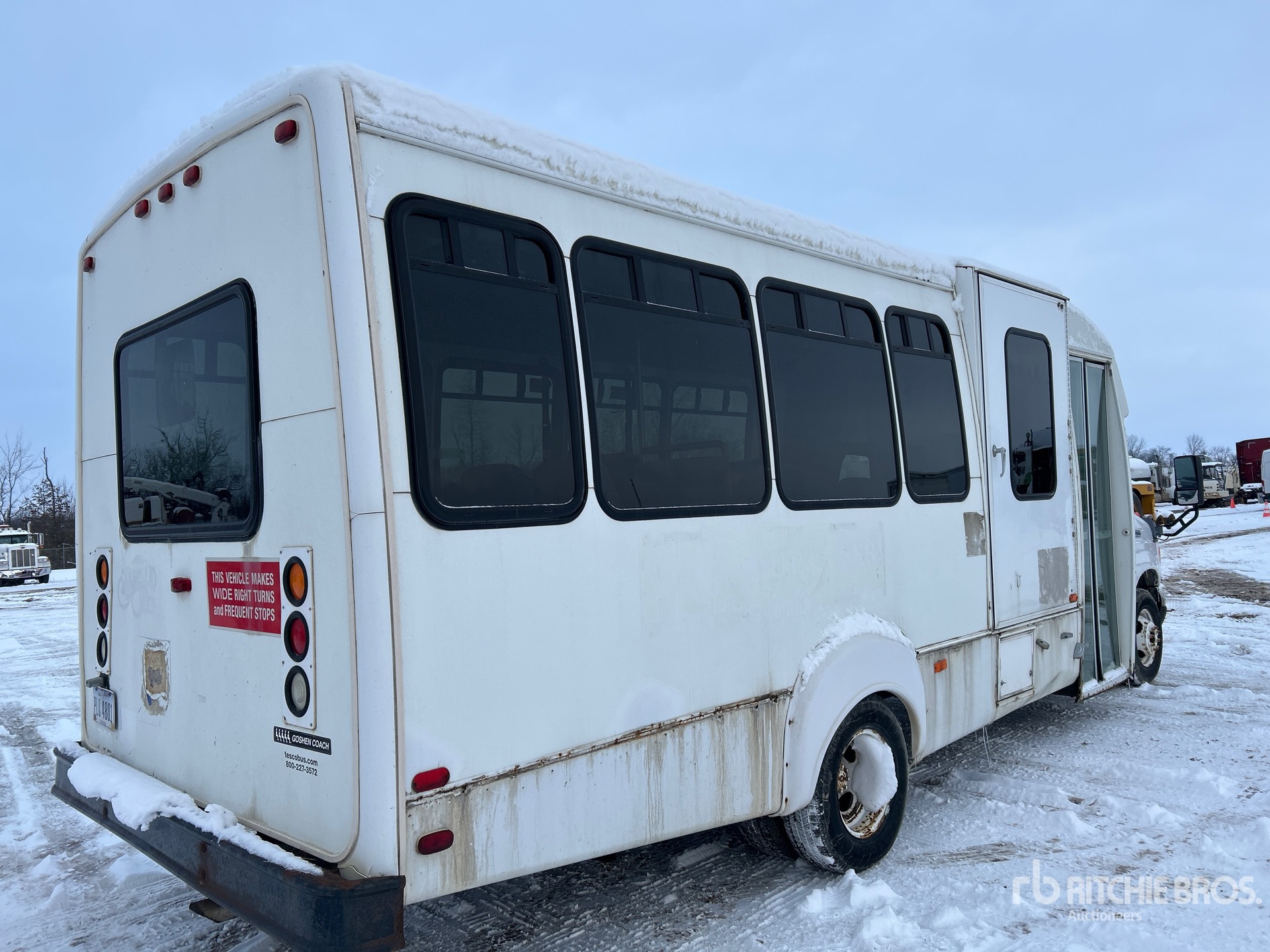 General Appearance with Foto, angolo anteriore sinistro