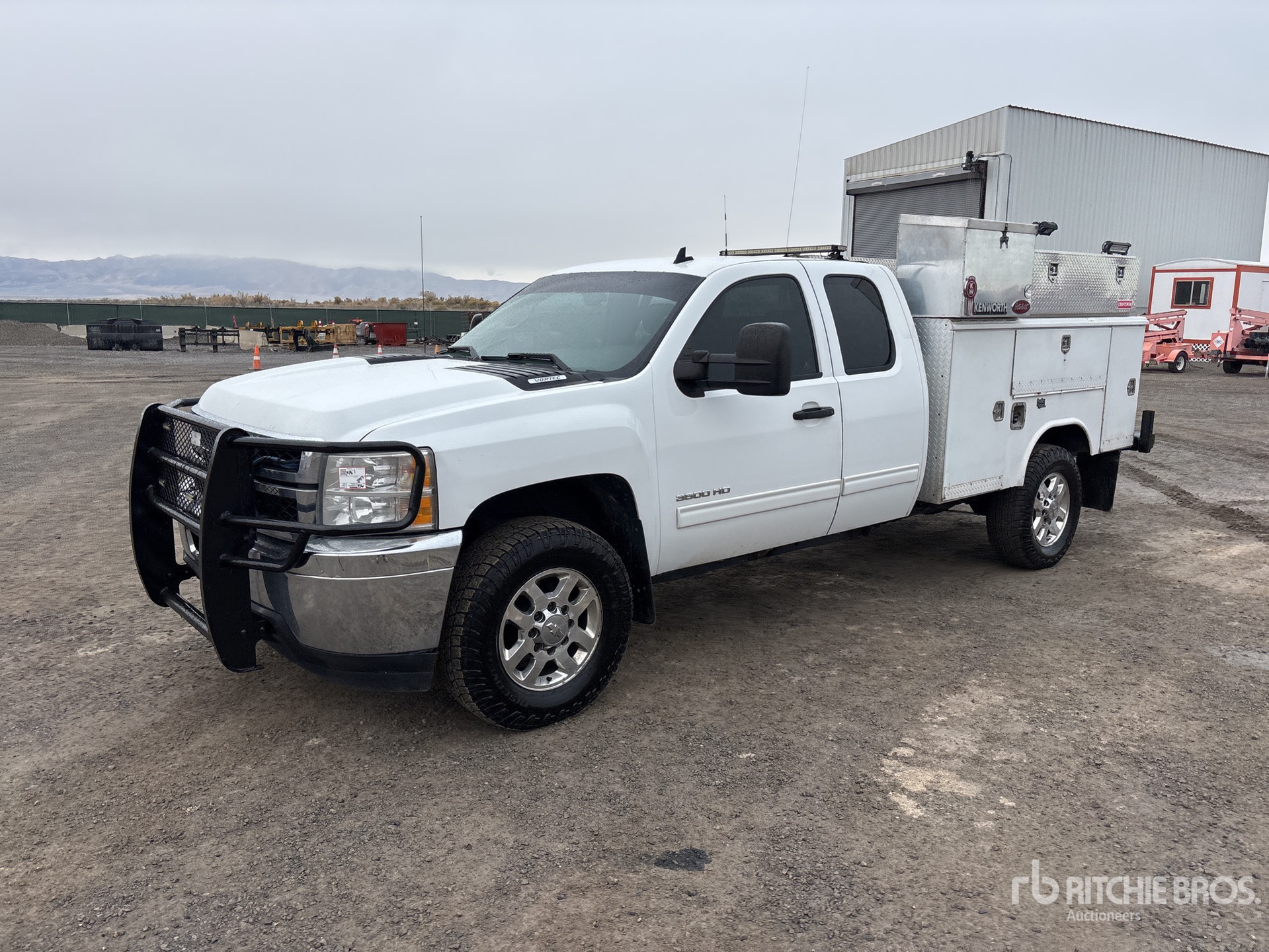 General Appearance with Picture, Left Front Corner