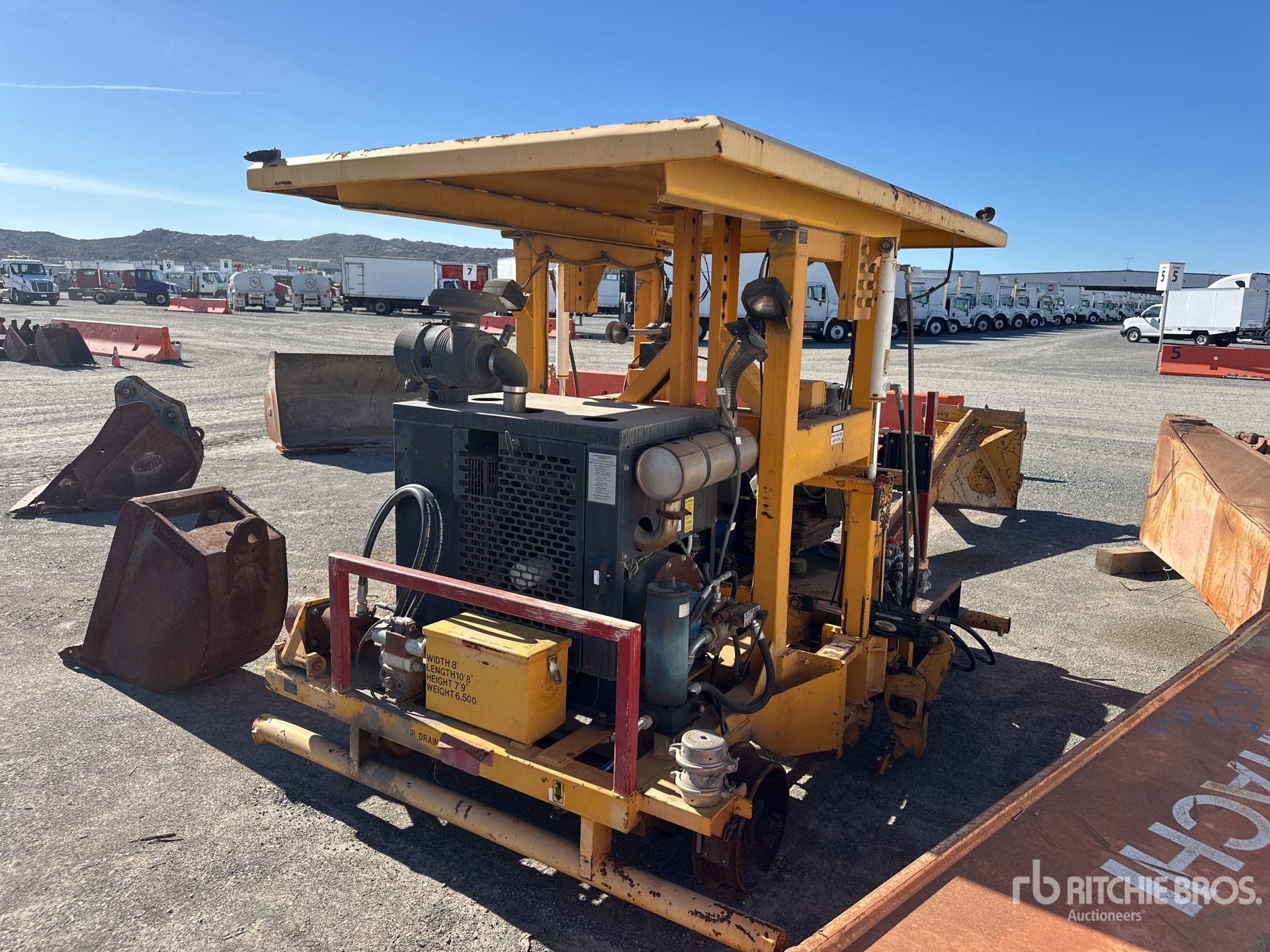 General Appearance with Picture, Left Front Corner