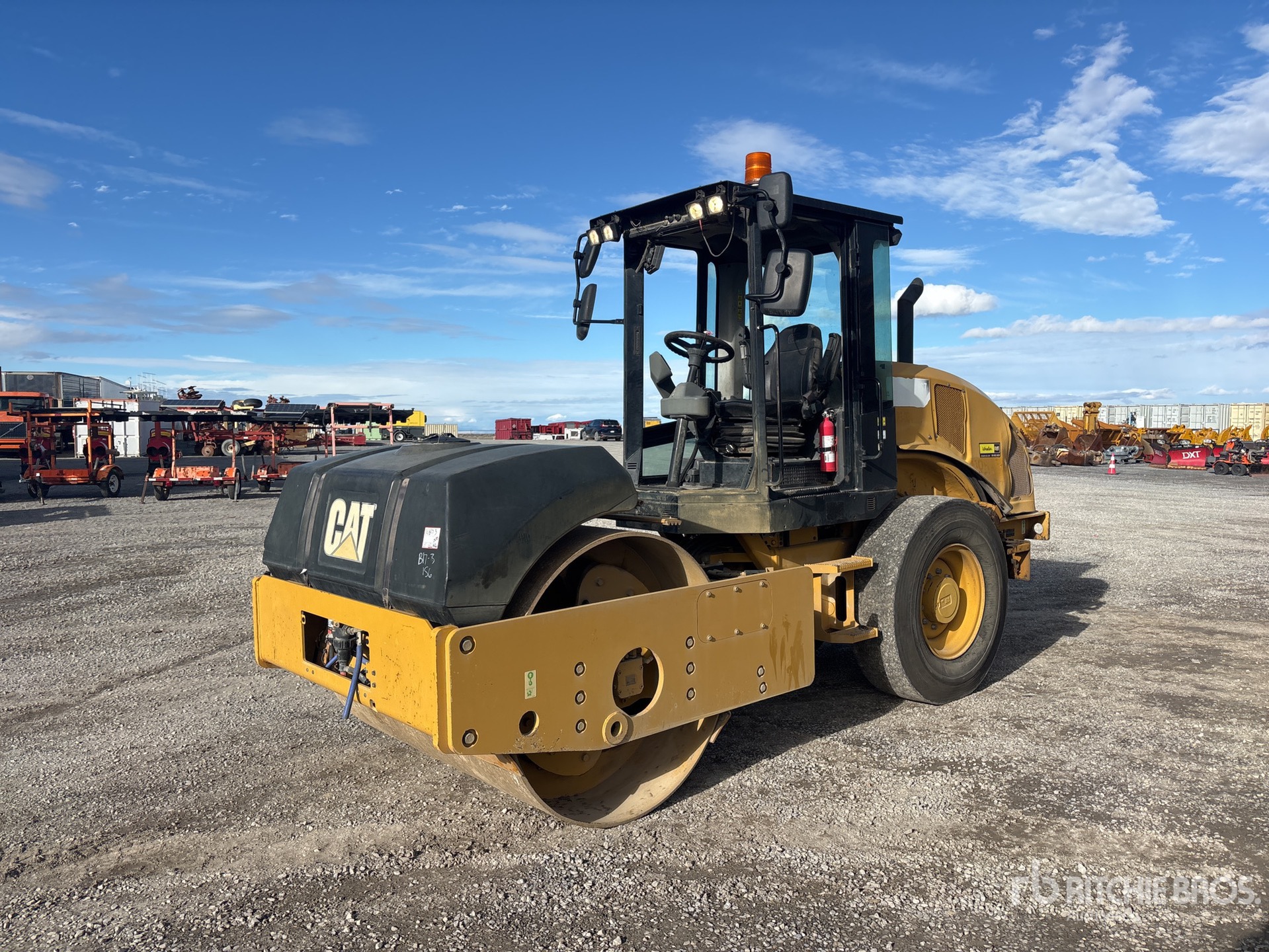 General Appearance with Bild, Ecke vorne links