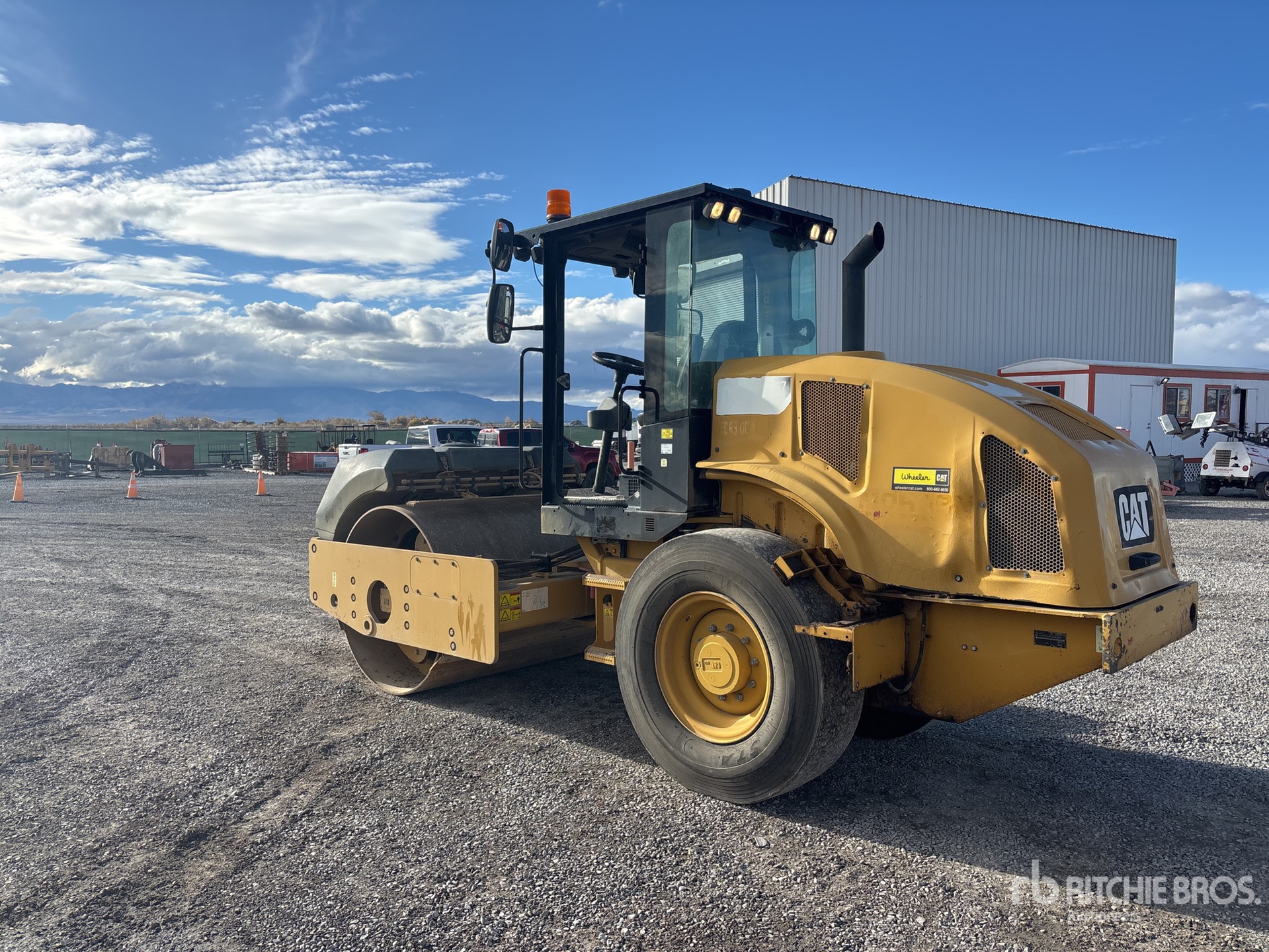 General Appearance with Bild, Ecke hinten links