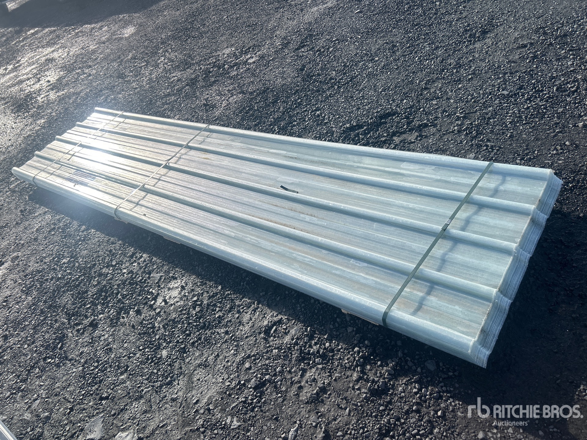 General Appearance with Bild, Ecke vorne rechts