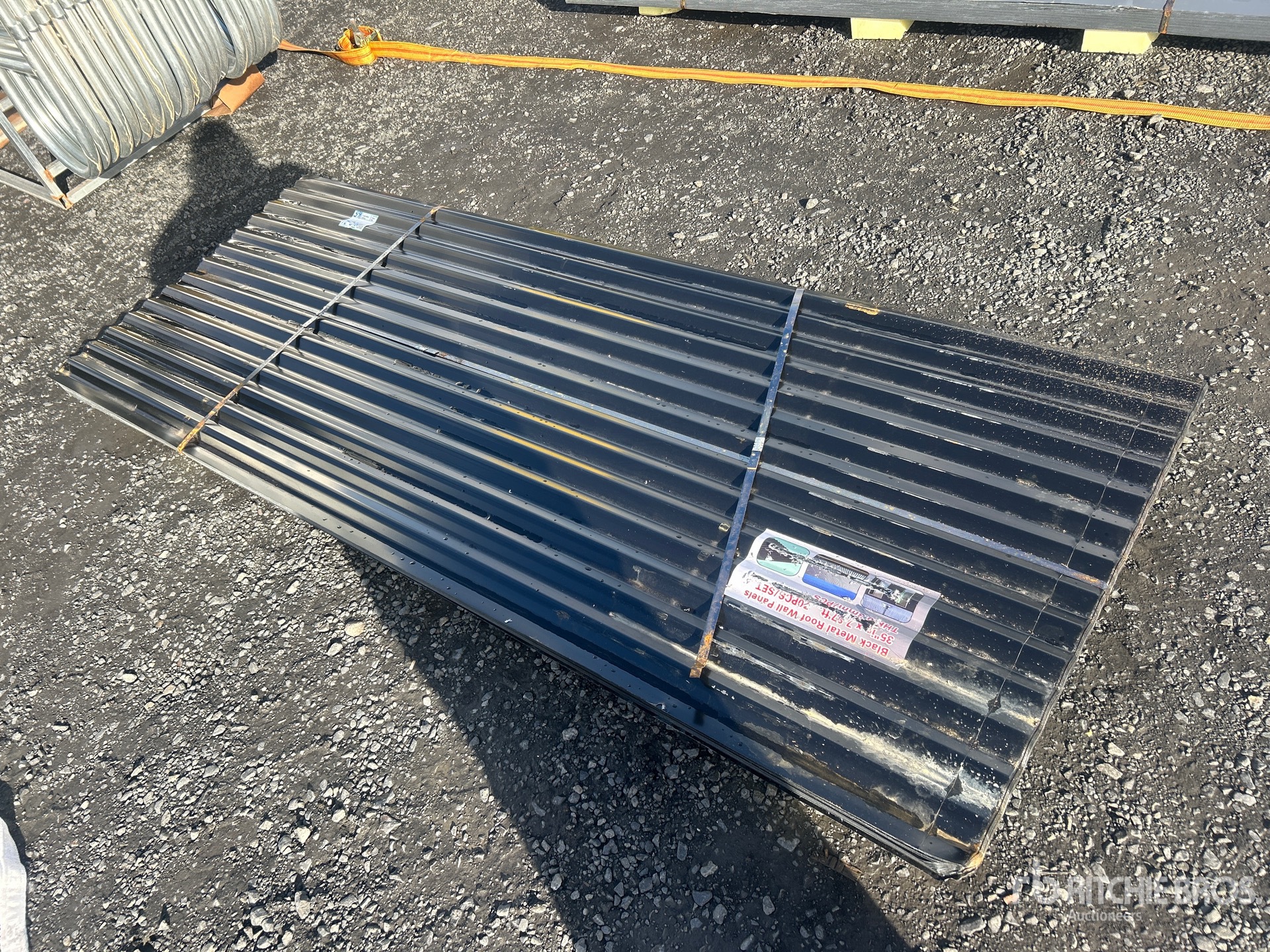 General Appearance with Bild, Ecke vorne rechts