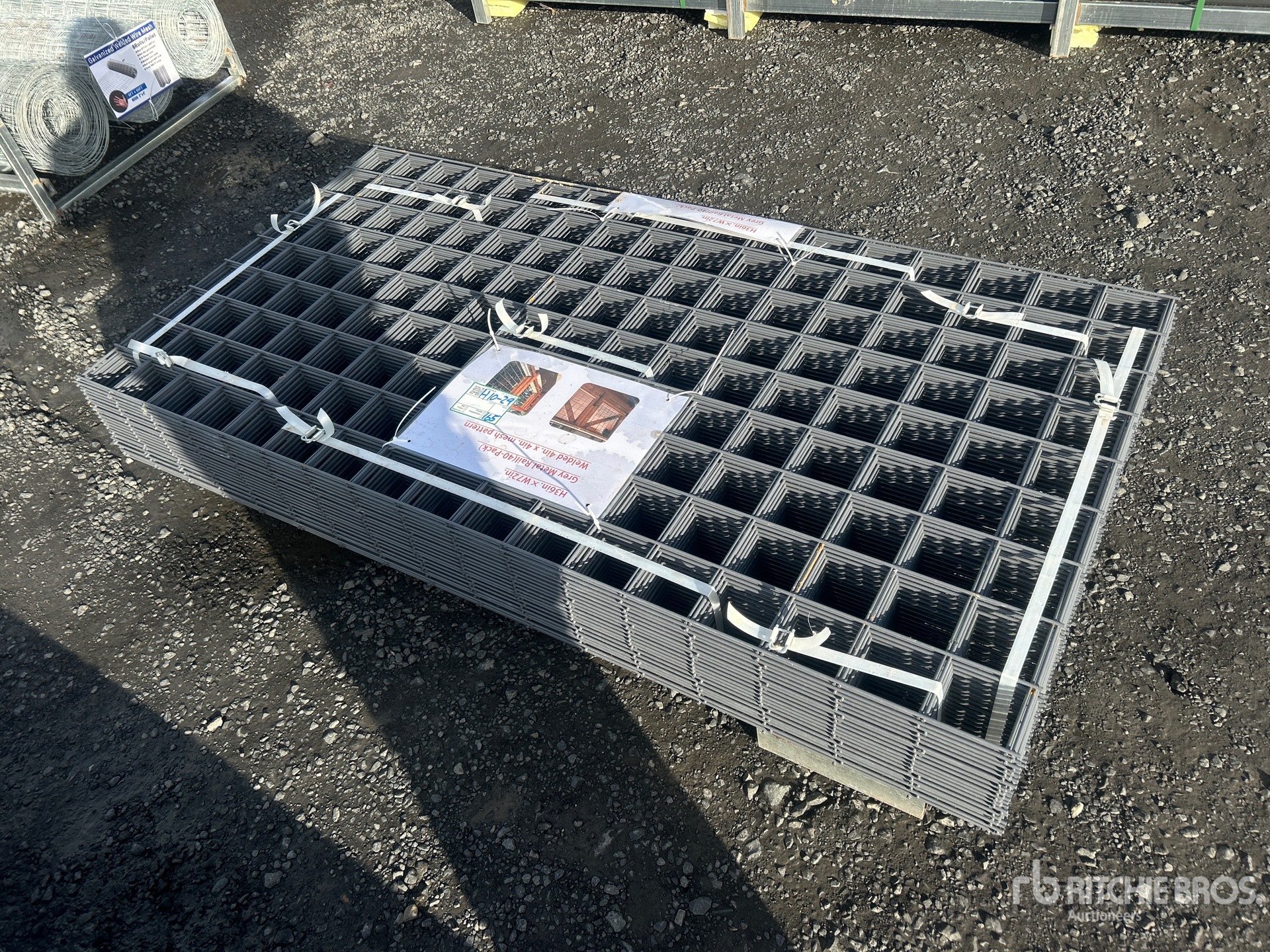 General Appearance with Bild, Ecke hinten links