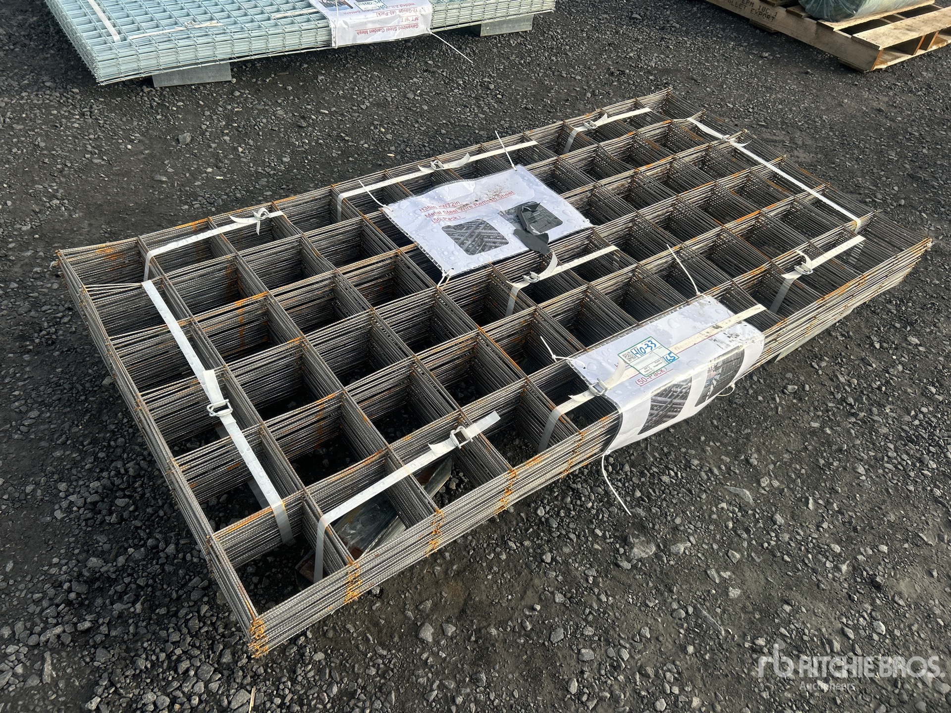 General Appearance with Bild, Ecke vorne links