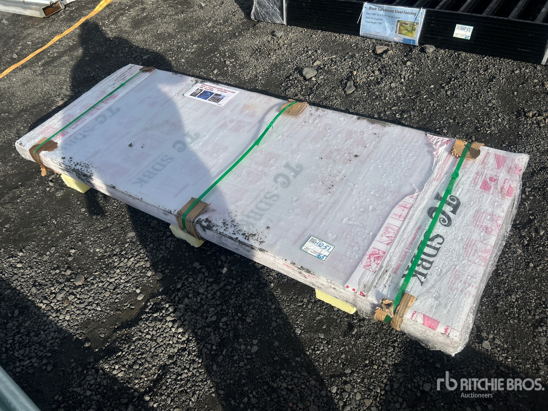 General Appearance with Bild, Ecke hinten links