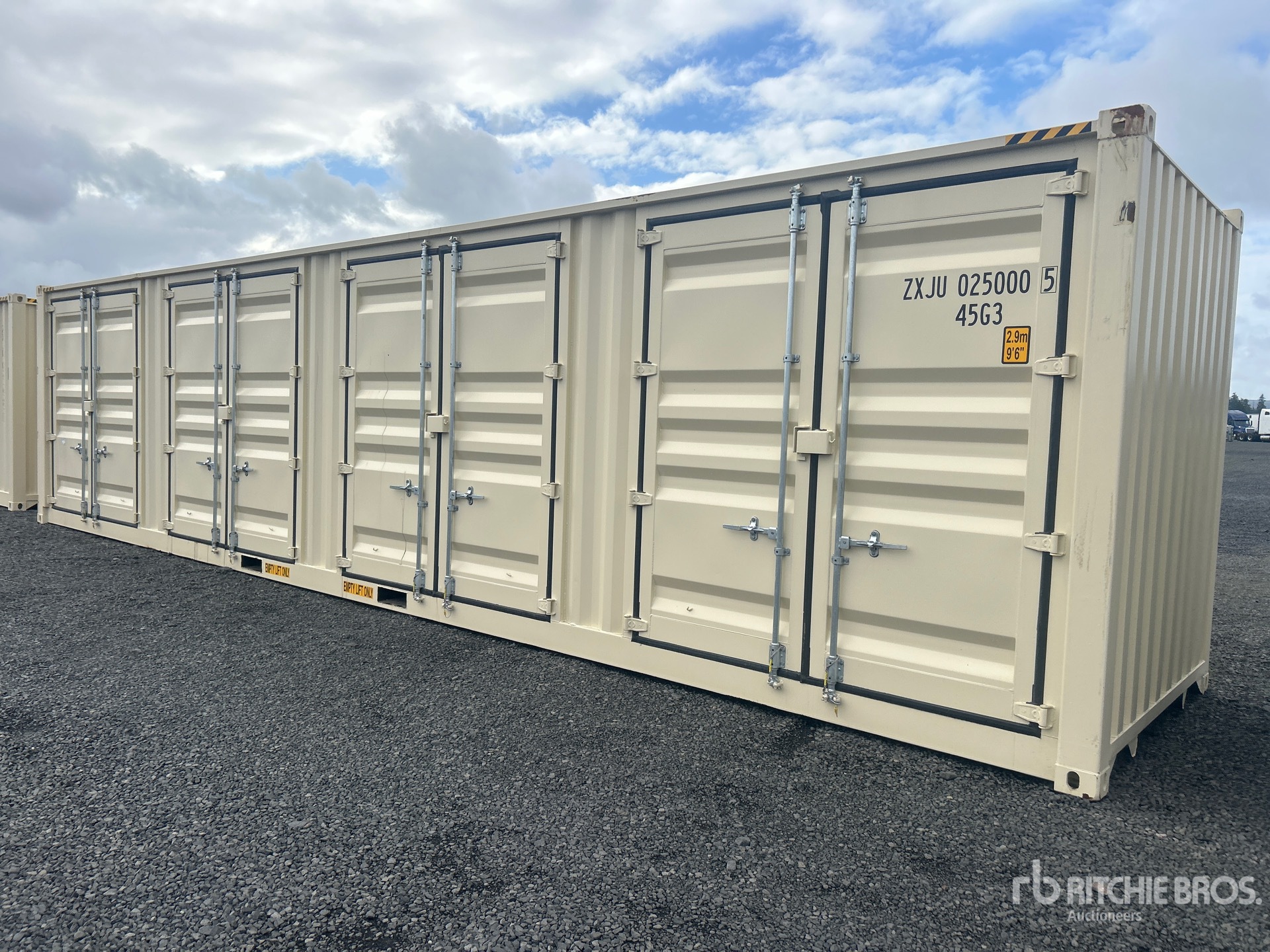 General Appearance with Picture, Right Front Corner