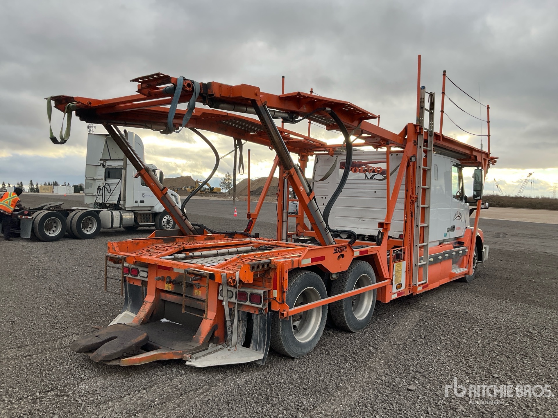 Aspect général with Image, coin arrière droit