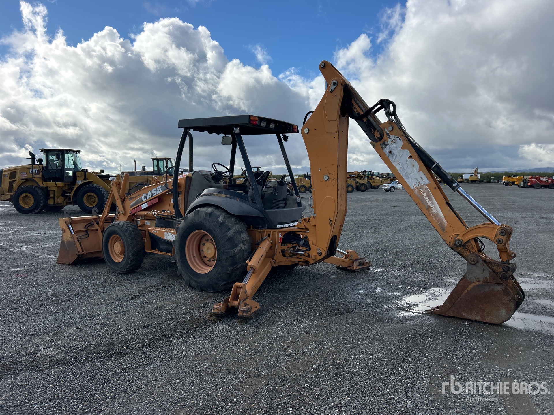 General Appearance with Bild, Ecke hinten links