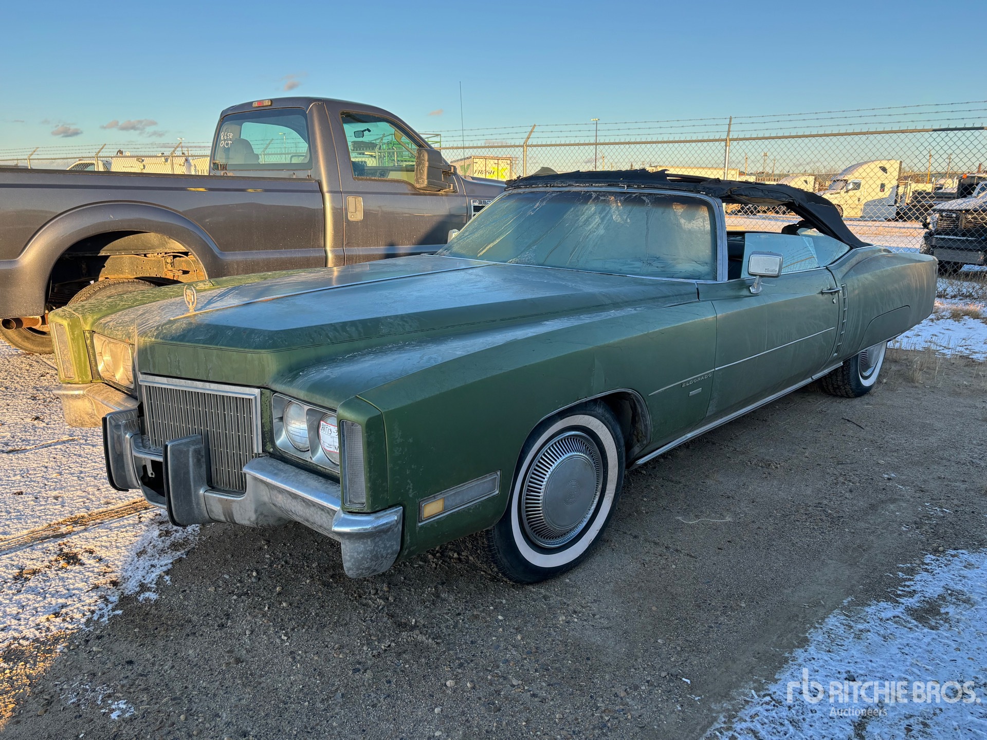 General Appearance with Picture, Left Front Corner