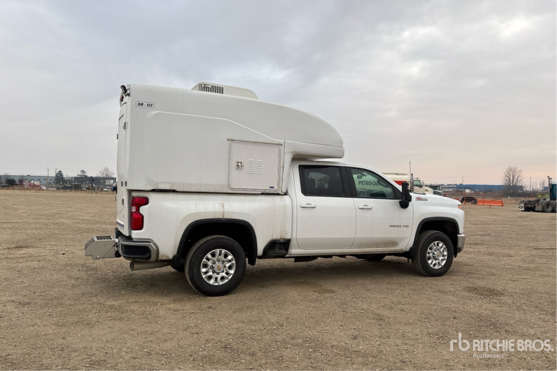 General Appearance with Picture, Right Rear Corner