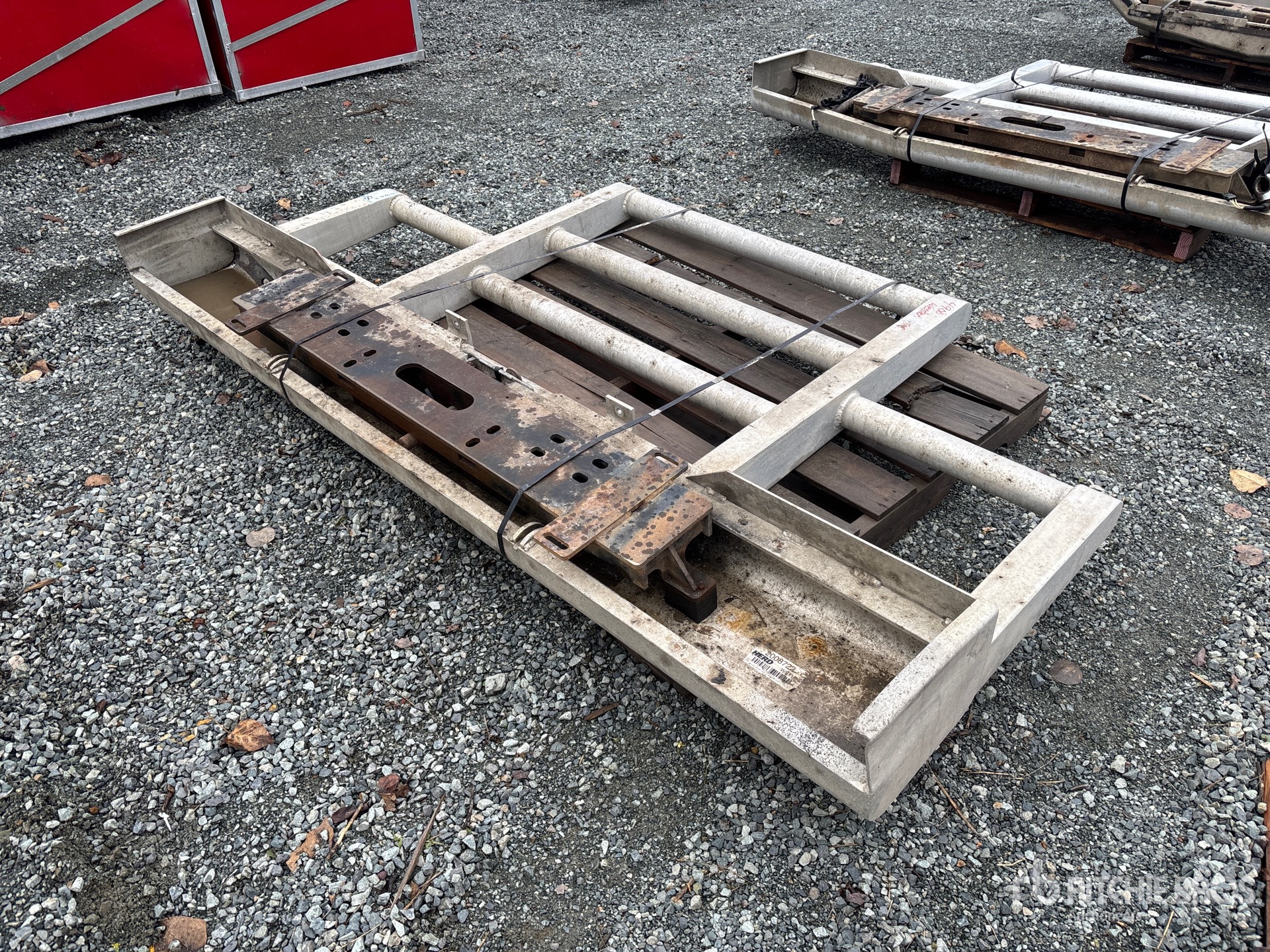 General Appearance with Foto, angolo anteriore sinistro