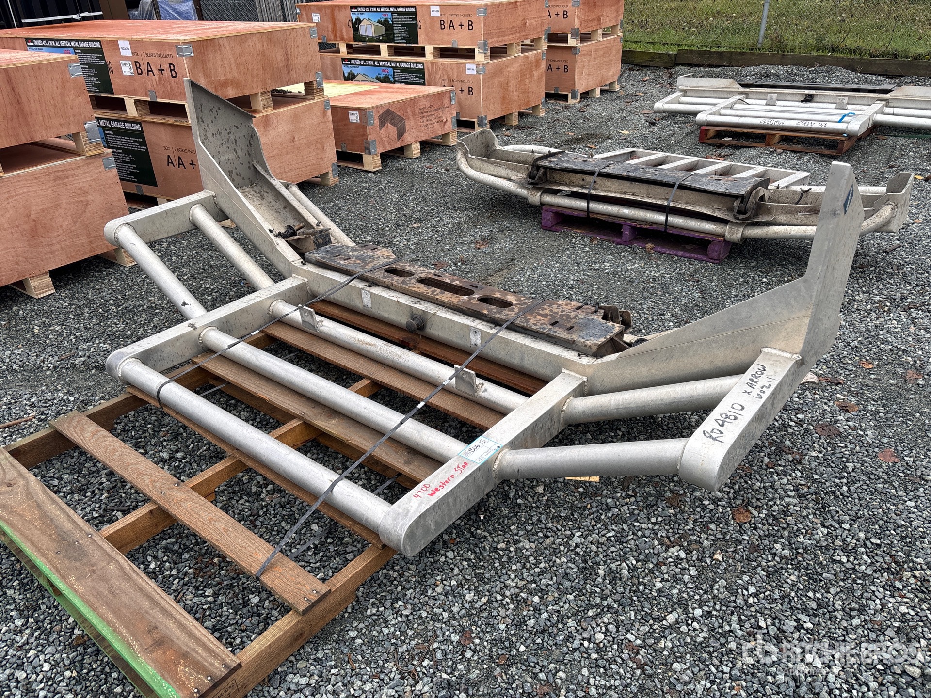 General Appearance with Foto, angolo anteriore sinistro