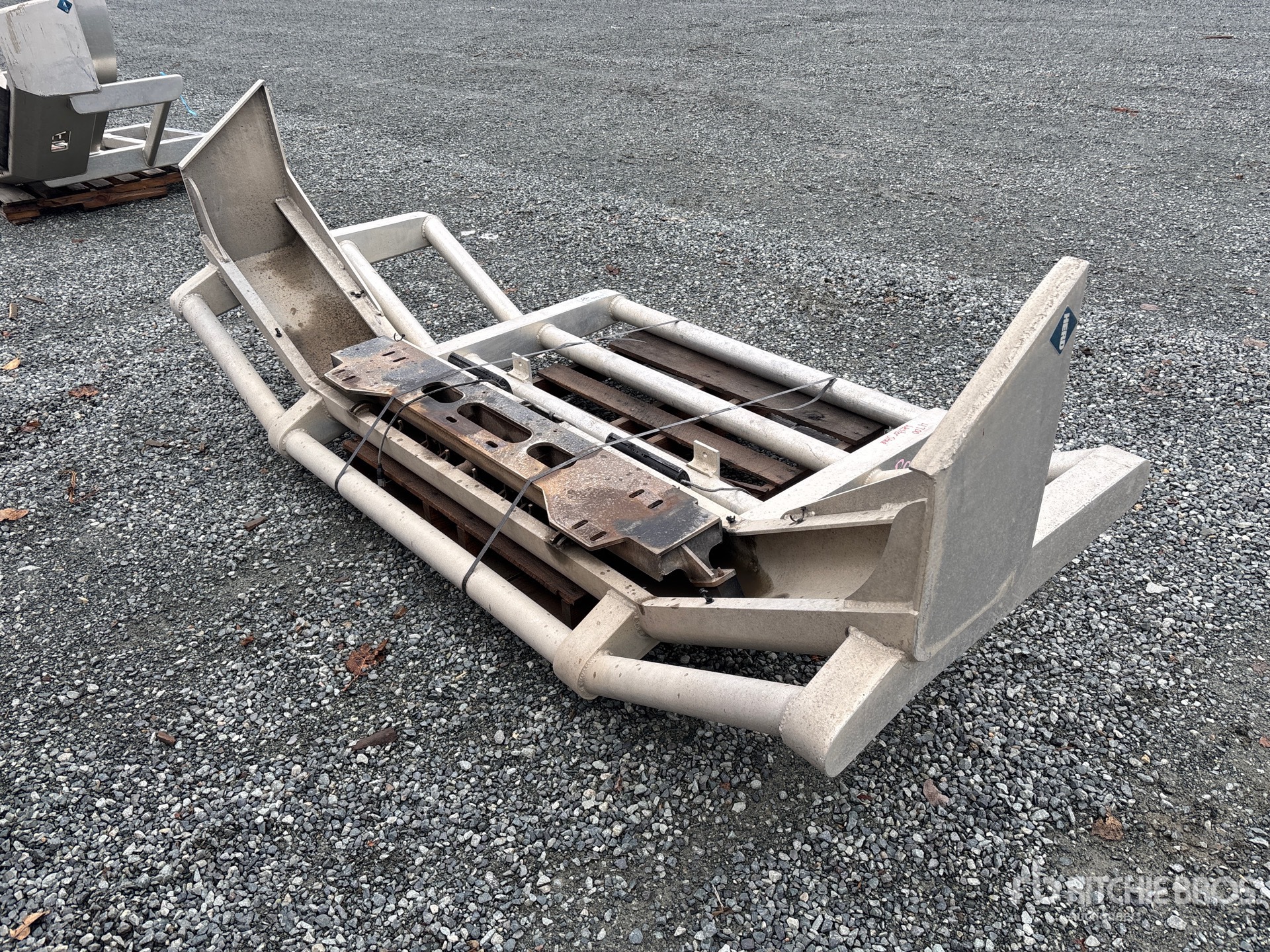 General Appearance with Foto, angolo anteriore sinistro