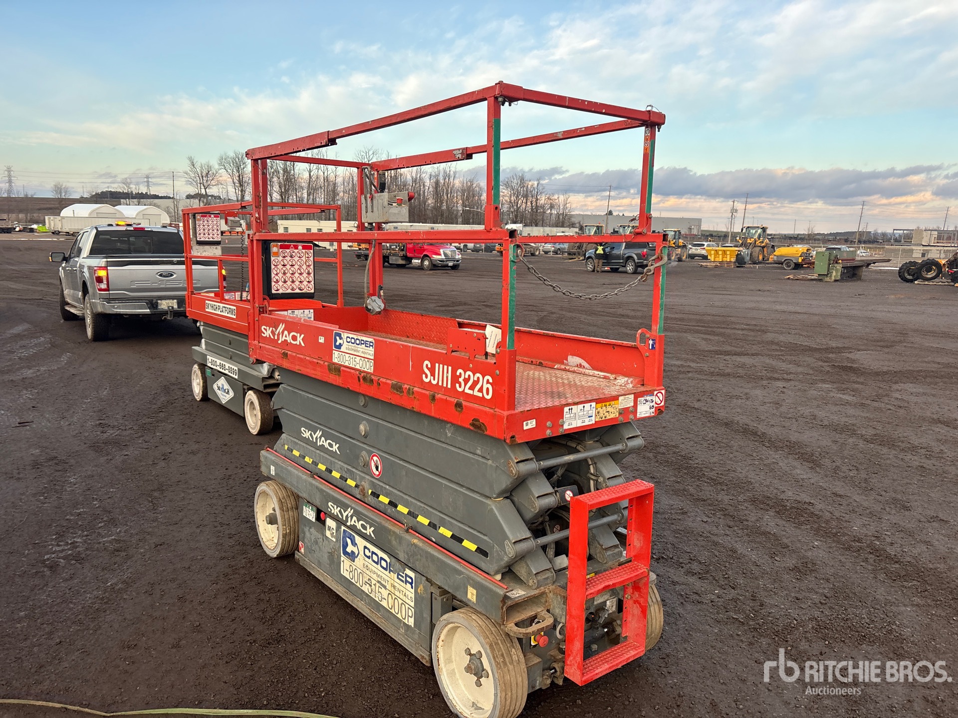 General Appearance with Image, coin avant droit