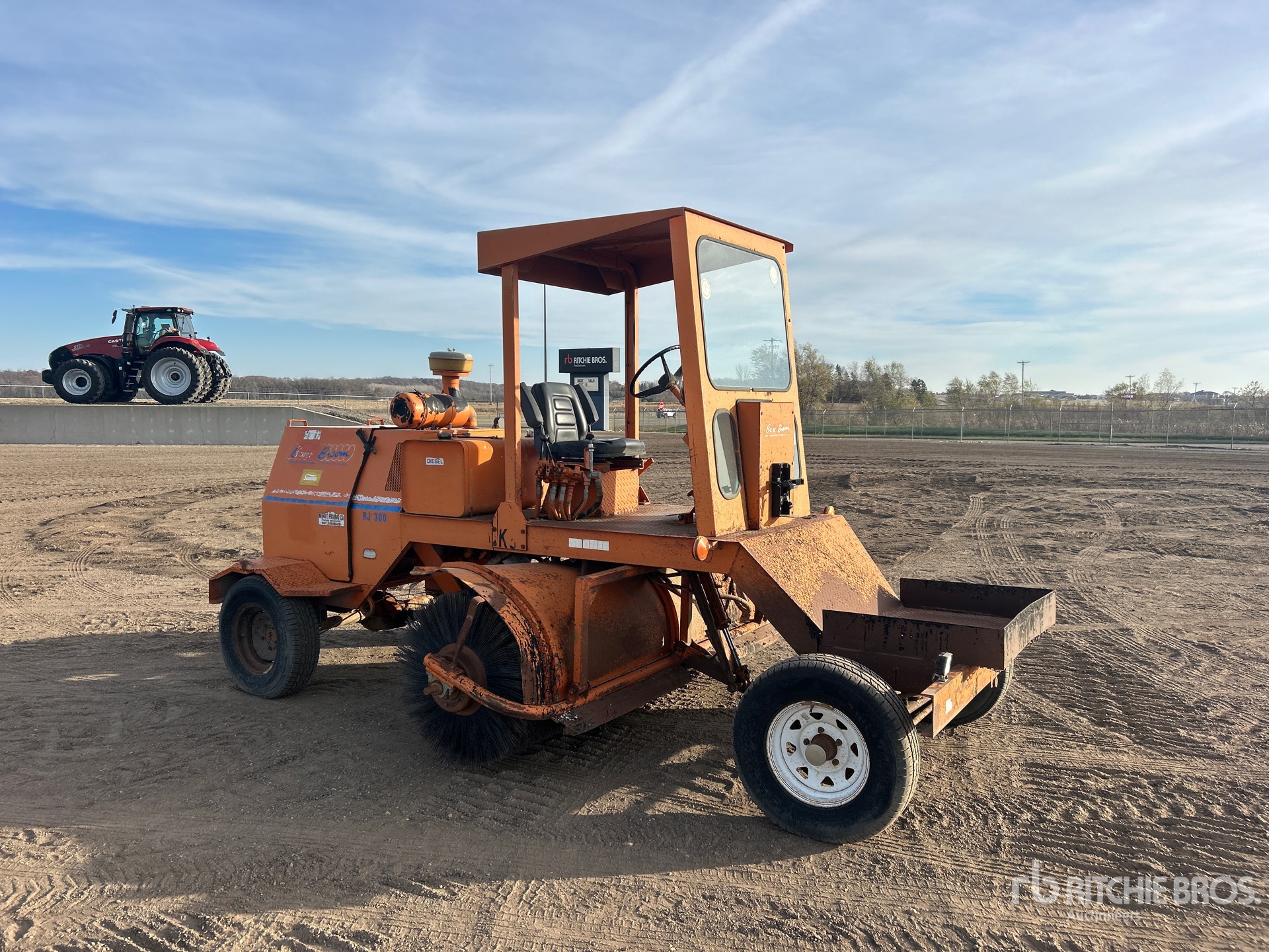 General Appearance with Bild, Ecke vorne rechts