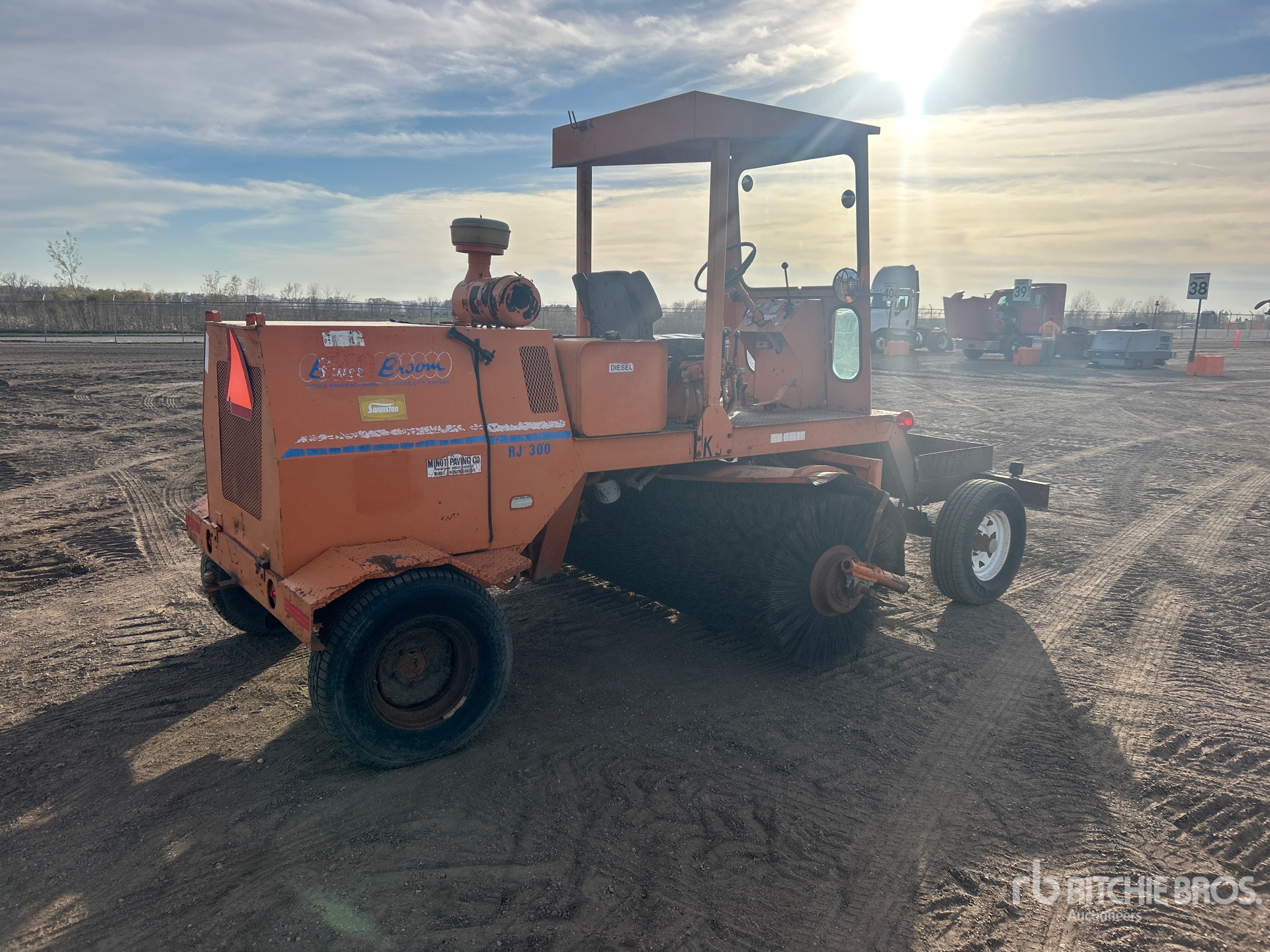 General Appearance with Bild, Ecke hinten rechts