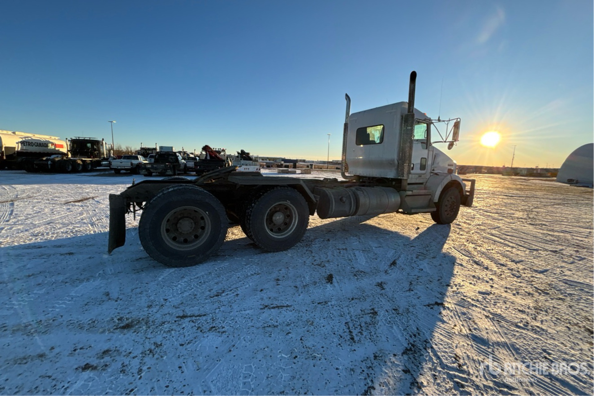 General Appearance with Imagen: esquina trasera derecha