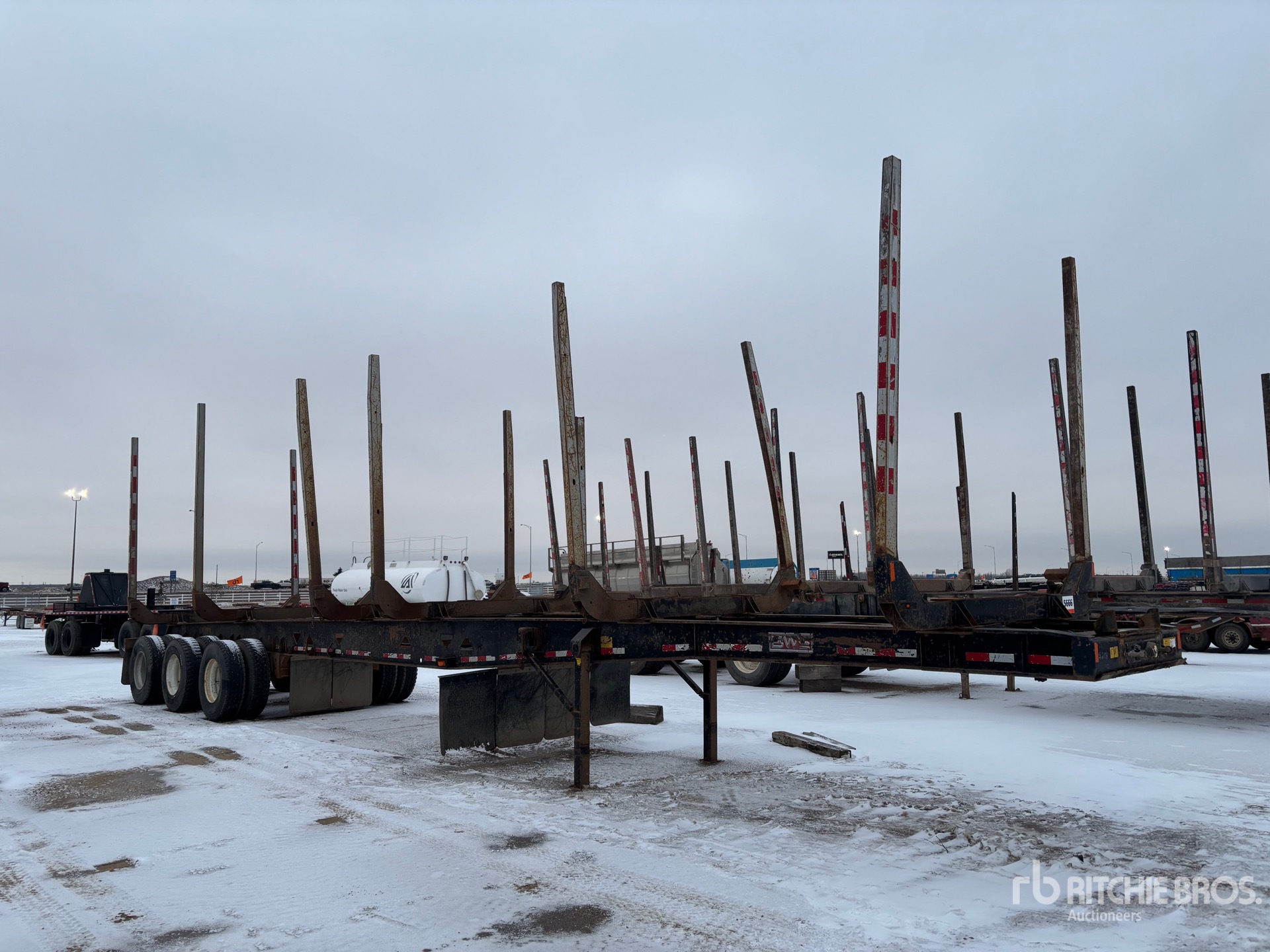 Aspect général with Image, coin avant droit