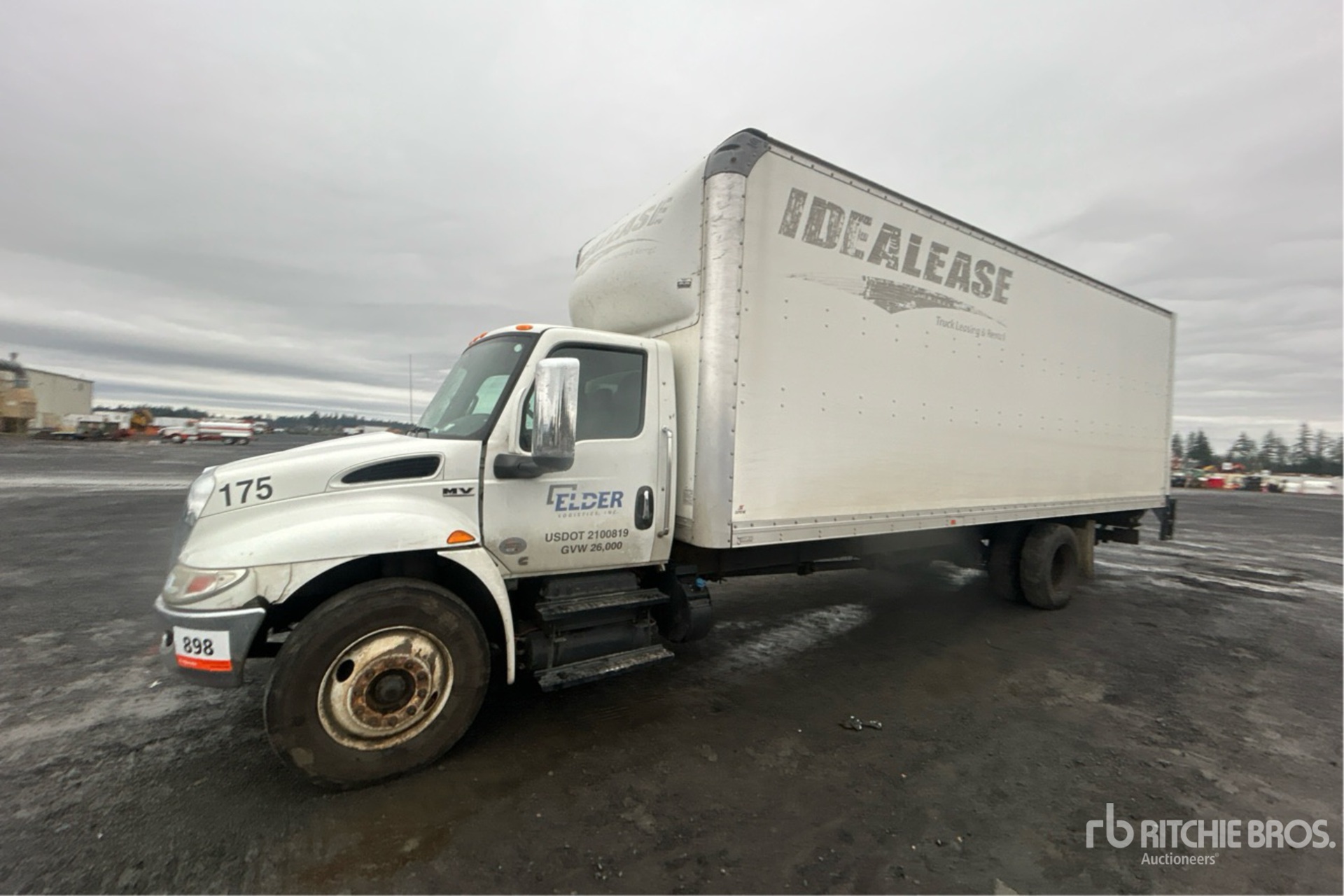 General Appearance with Image, coin avant gauche