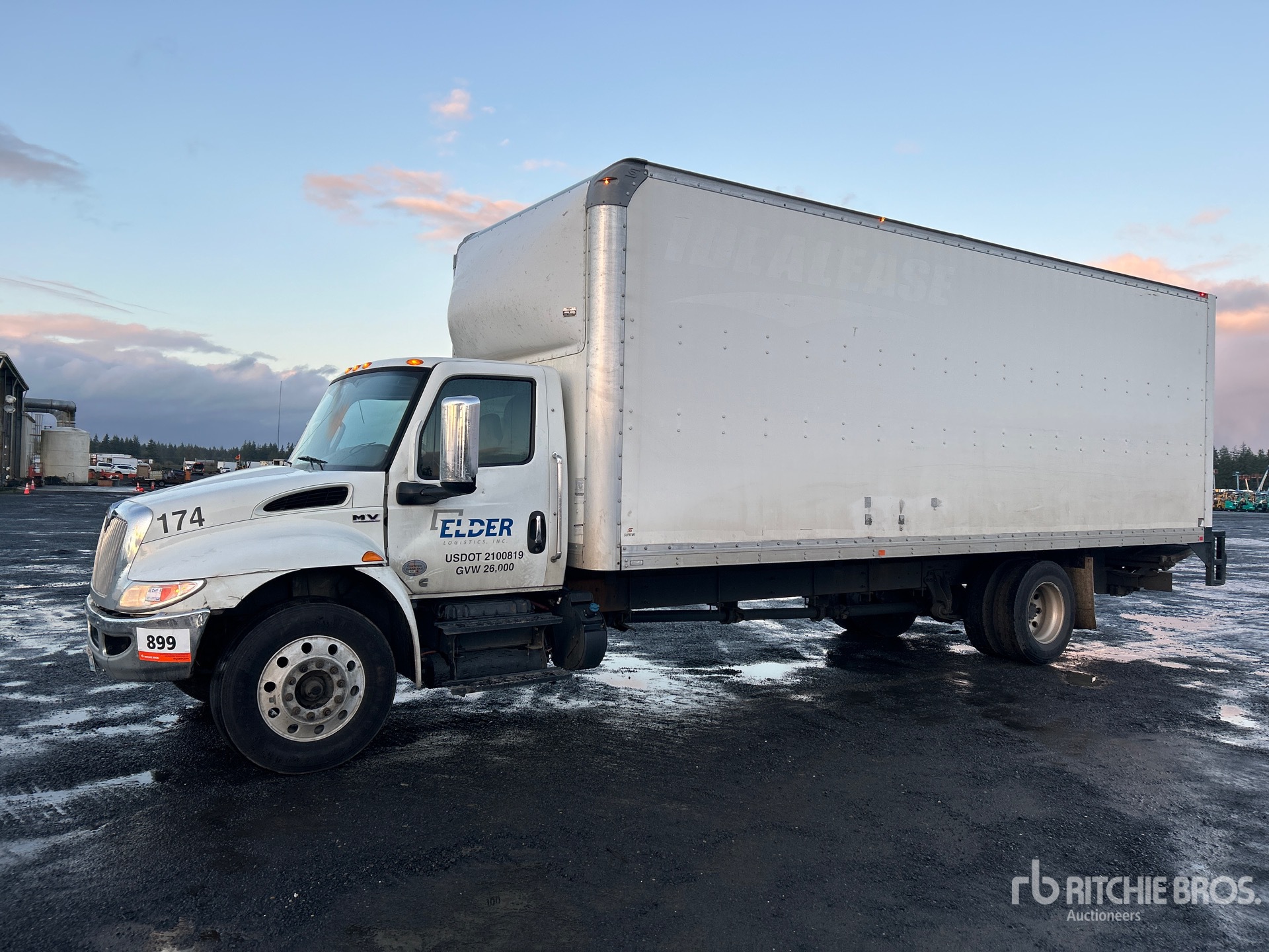 General Appearance with Featured Photo