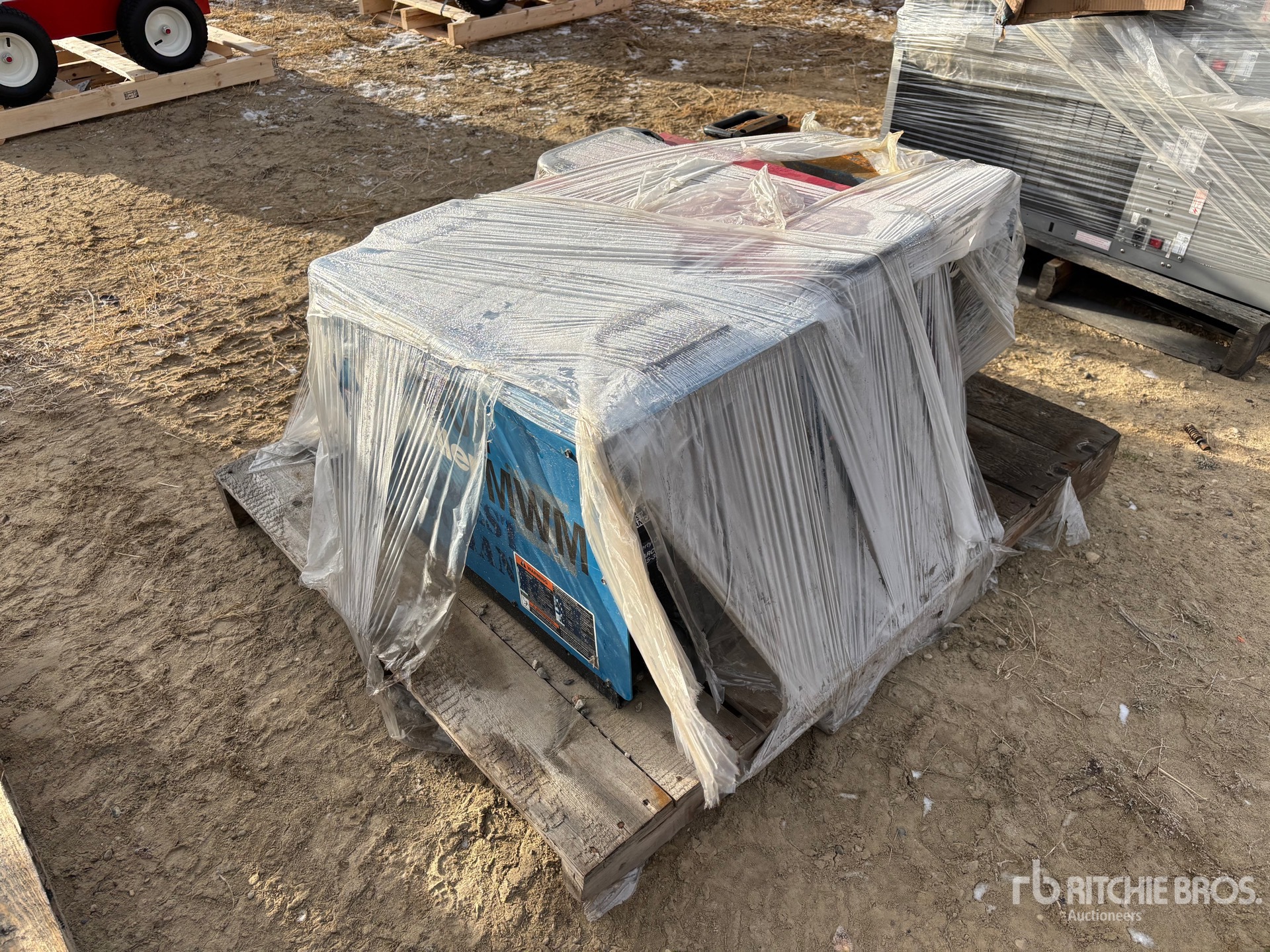 General Appearance with Image, coin avant droit