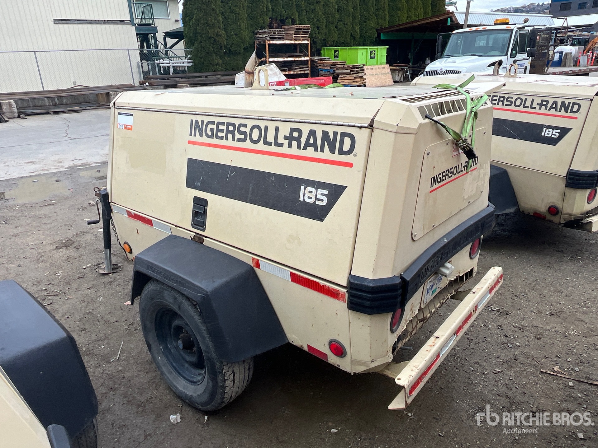 General Appearance with Imagen: esquina trasera izquierda