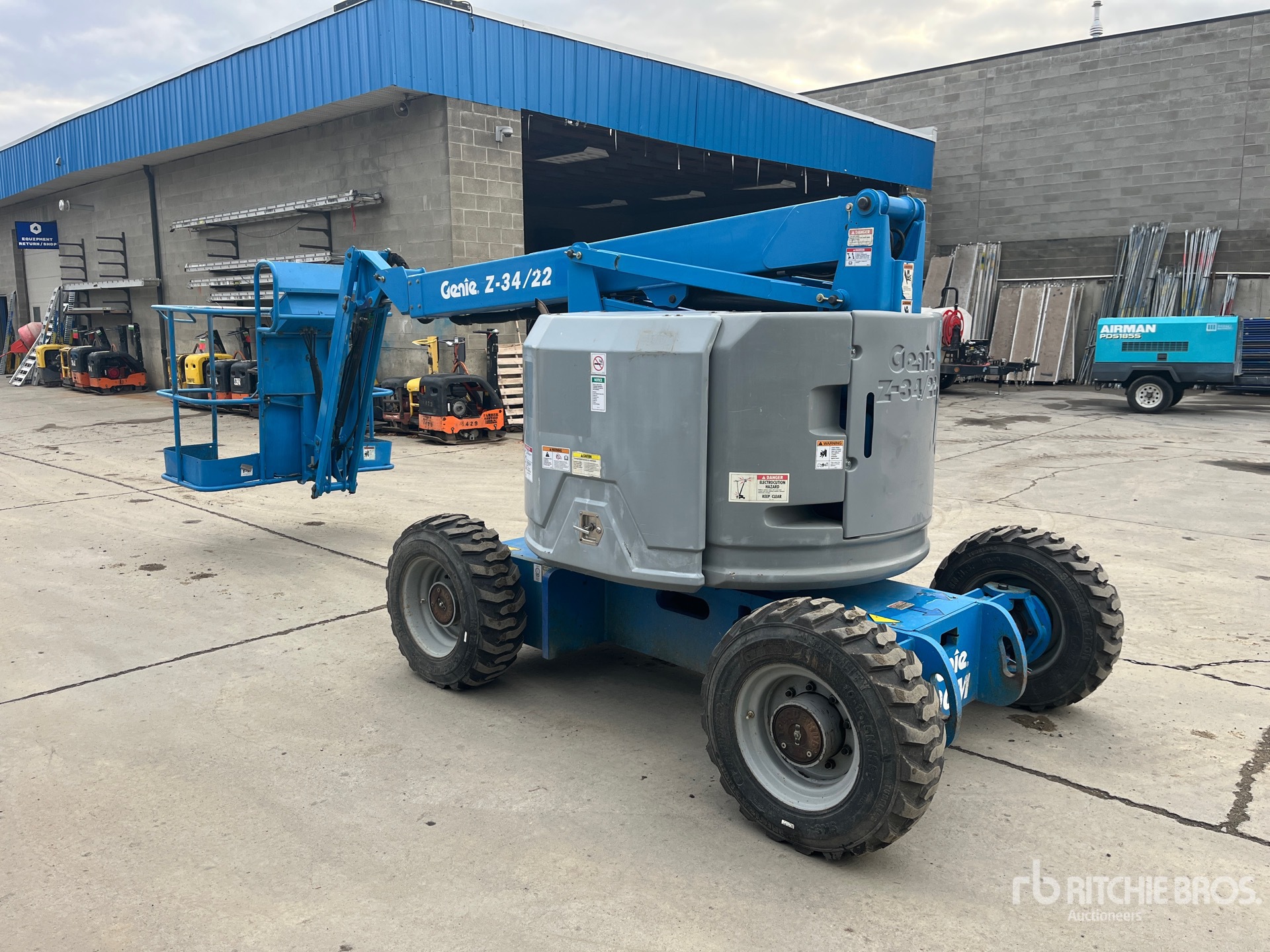 General Appearance with Picture, Left Rear Corner