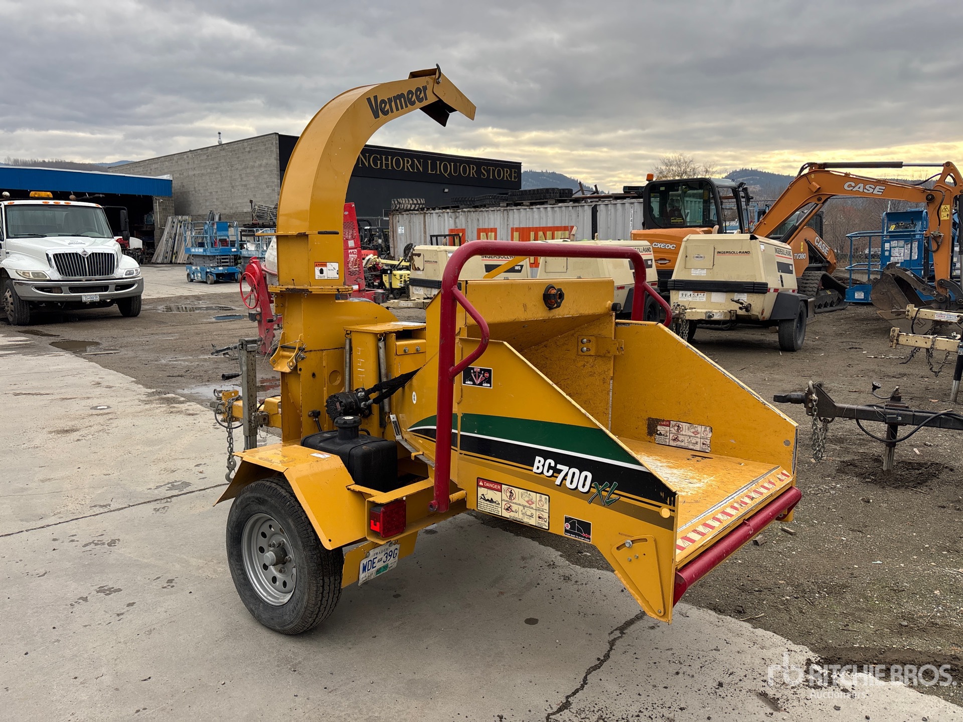 Aspect général with Image, coin arrière gauche