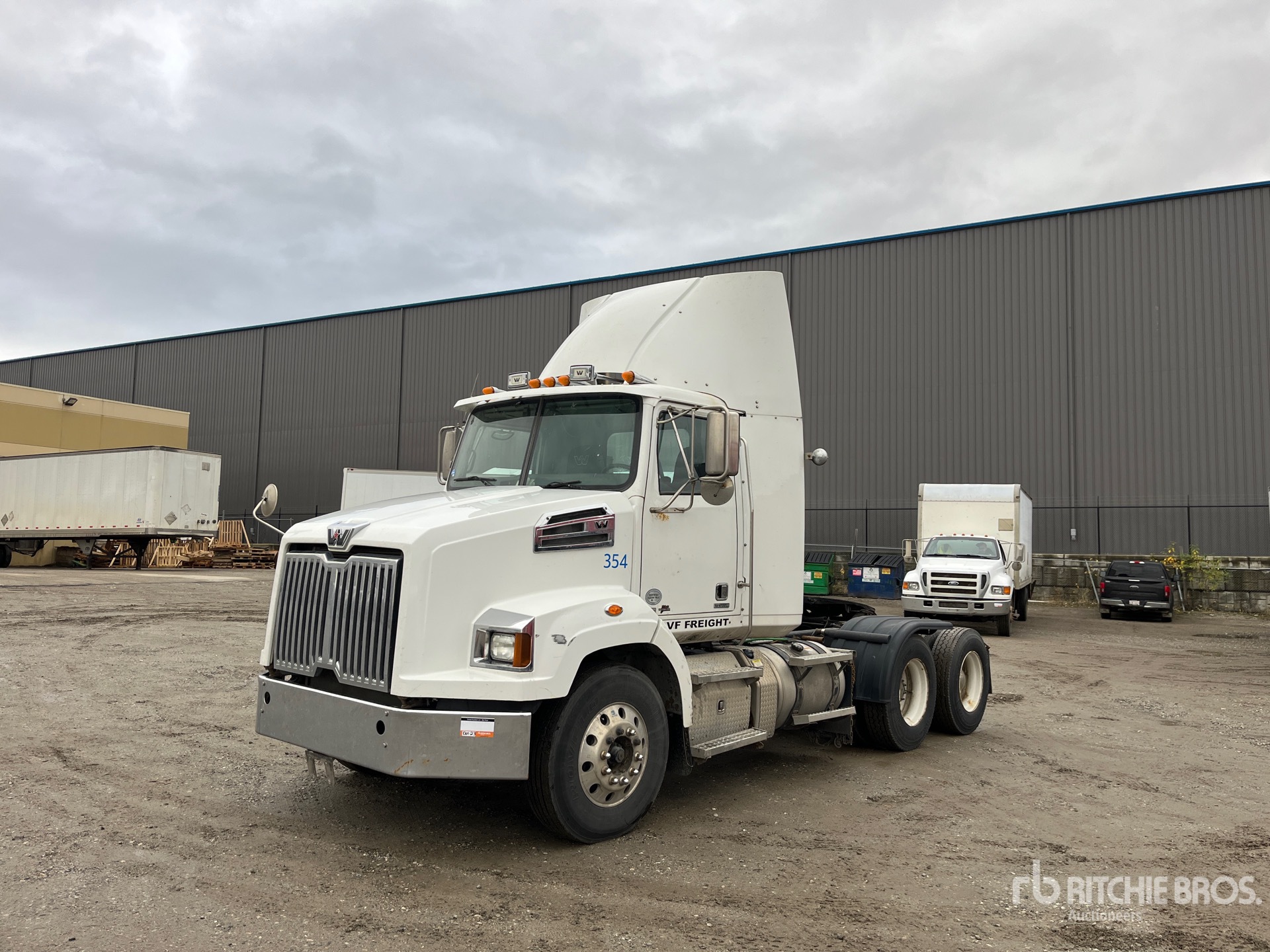 General Appearance with Featured Photo