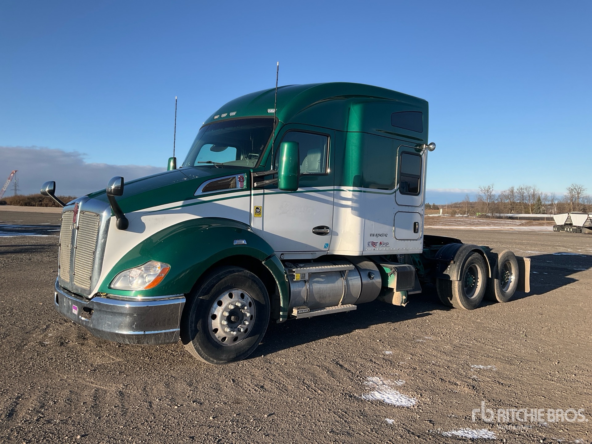 General Appearance with Picture, Left Front Corner