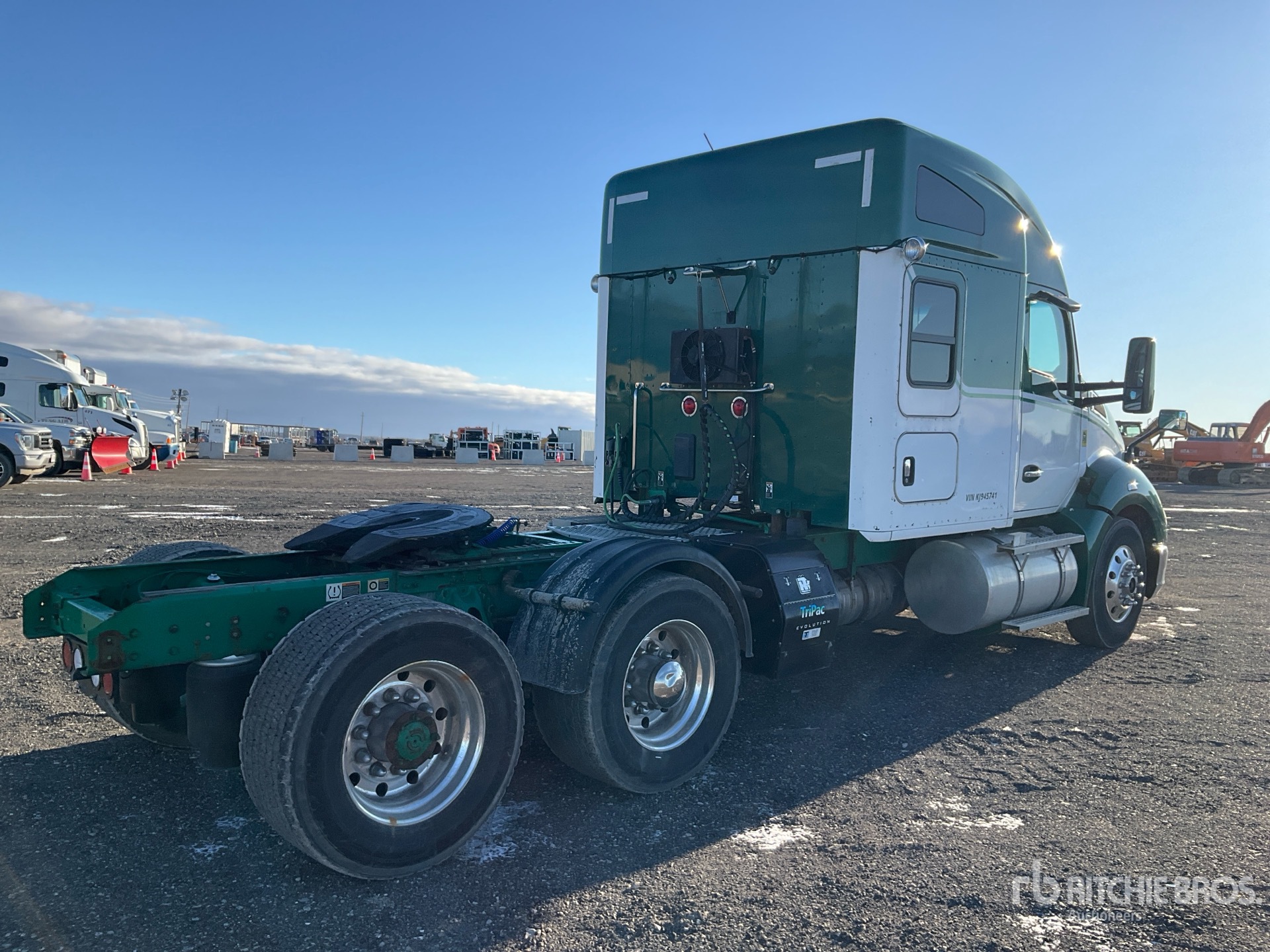 General Appearance with Picture, Right Rear Corner