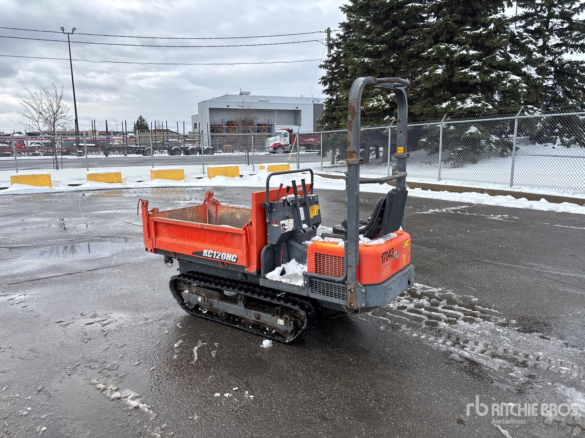 General Appearance with Bild, Ecke hinten links