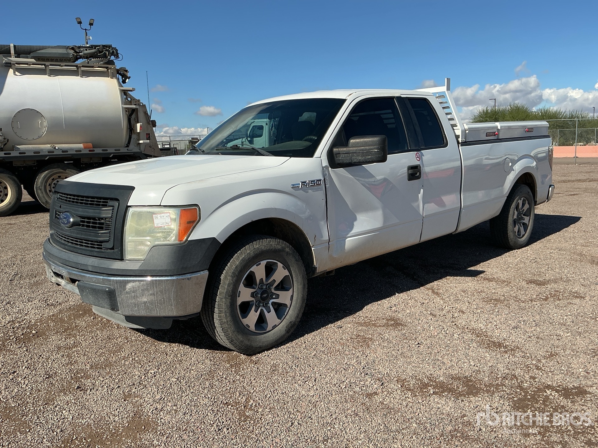 General Appearance with Picture, Left Front Corner