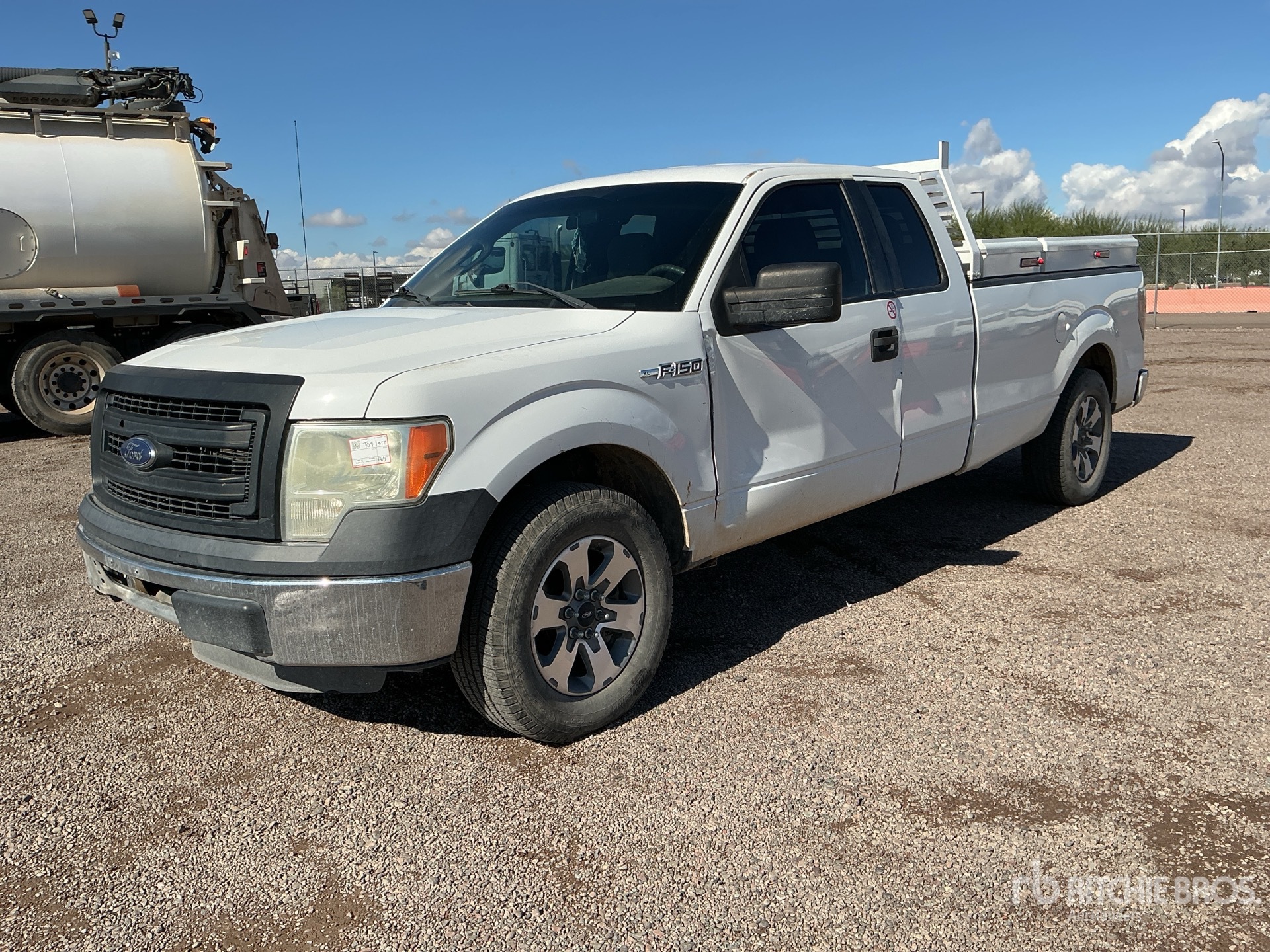 General Appearance with Featured Photo