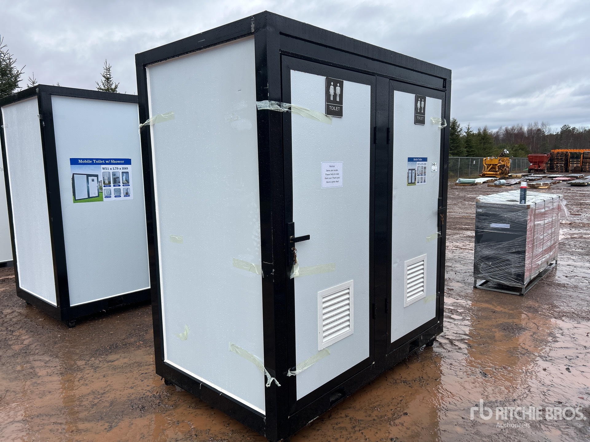 General Appearance with Picture, Right Front Corner