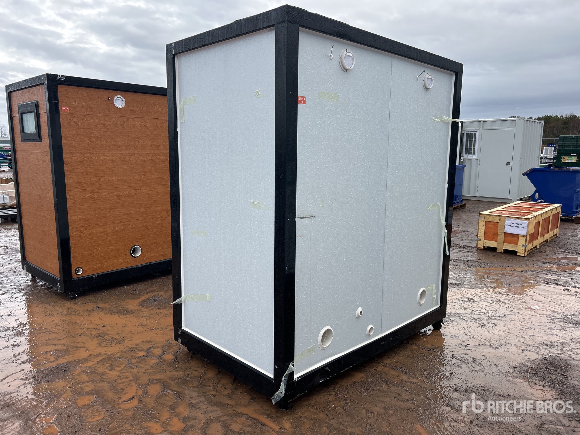 General Appearance with Picture, Left Rear Corner