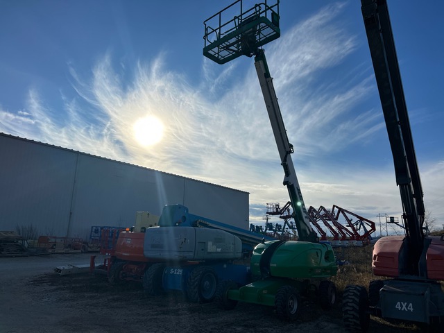 JLG 400S 4WD Diesel Telescopic Boom Lift