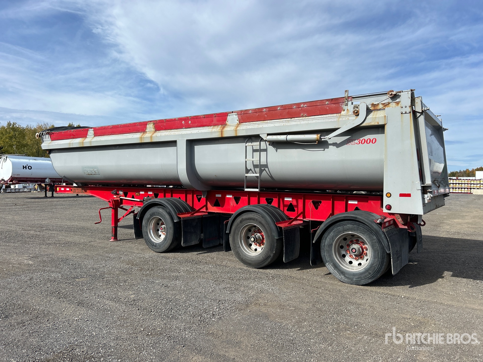 General Appearance with Imagen: esquina trasera izquierda