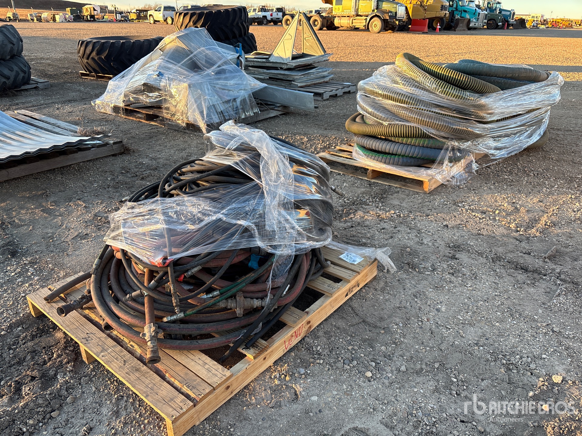 General Appearance with Bild, Ecke hinten rechts