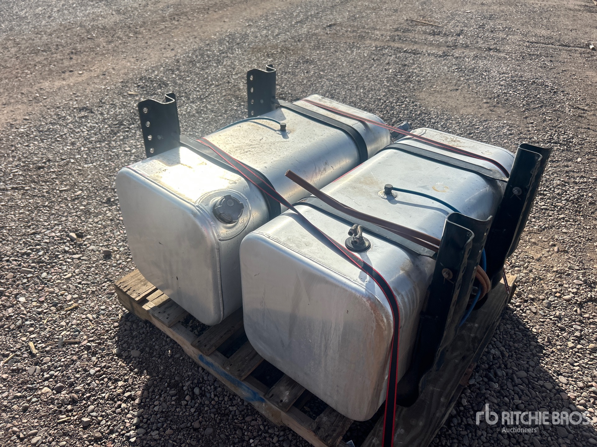 General Appearance with Bild, Ecke hinten links