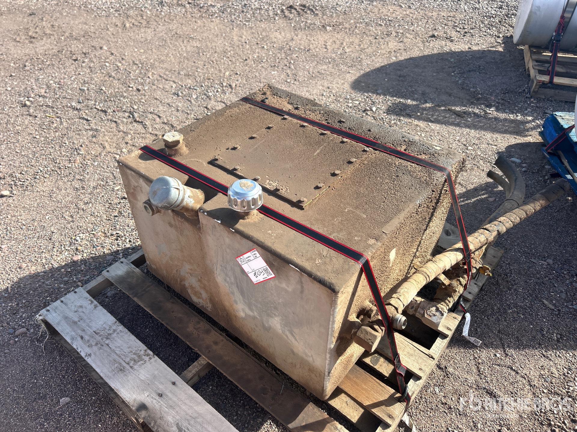 General Appearance with Bild, Ecke hinten rechts