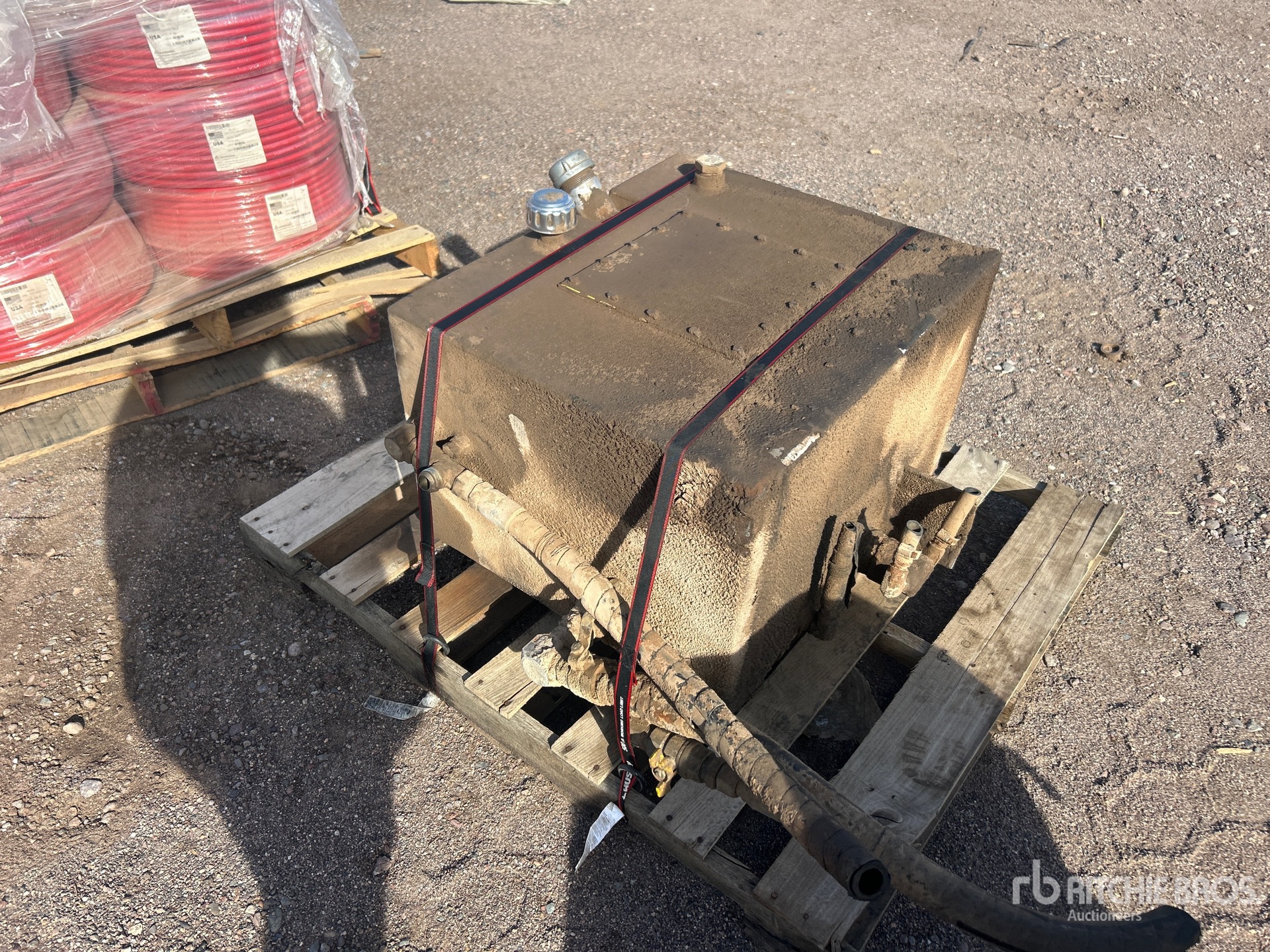 General Appearance with Bild, Ecke vorne rechts