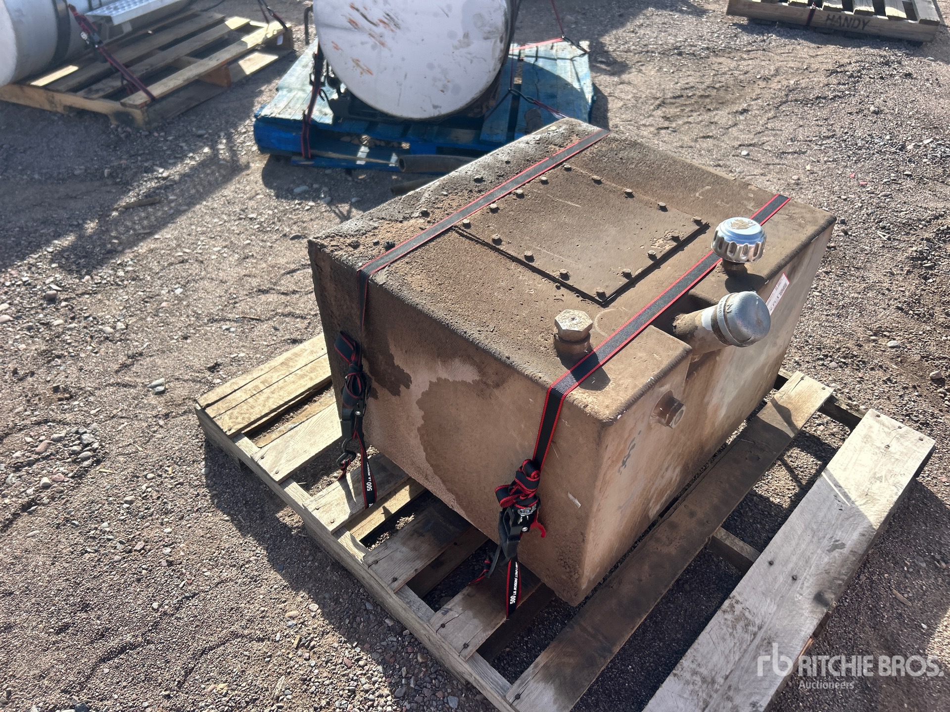 General Appearance with Bild, Ecke hinten links