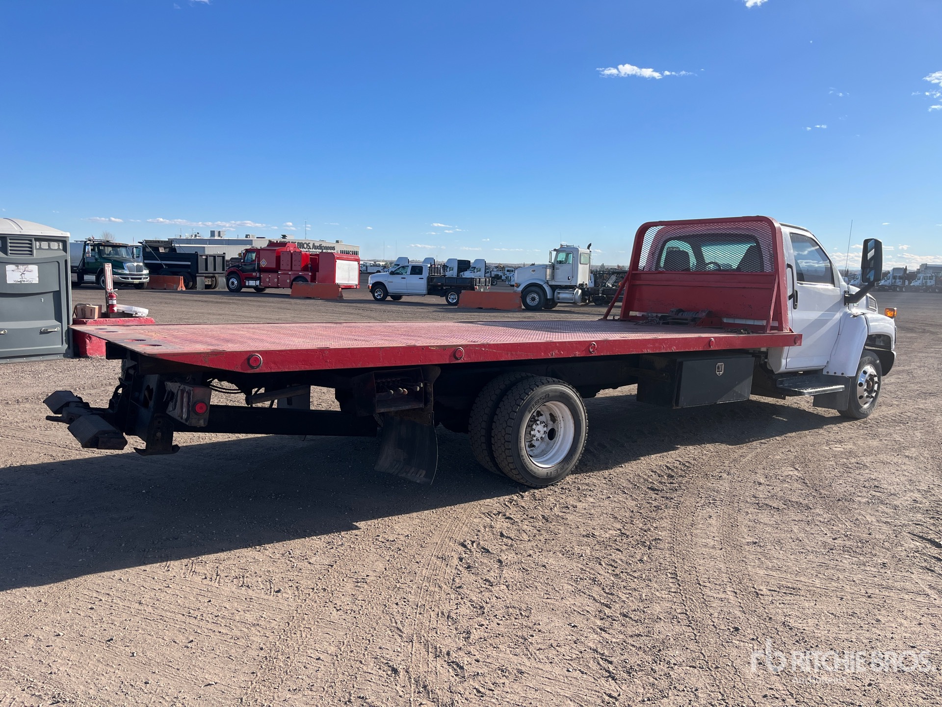 General Appearance with Foto, angolo anteriore sinistro