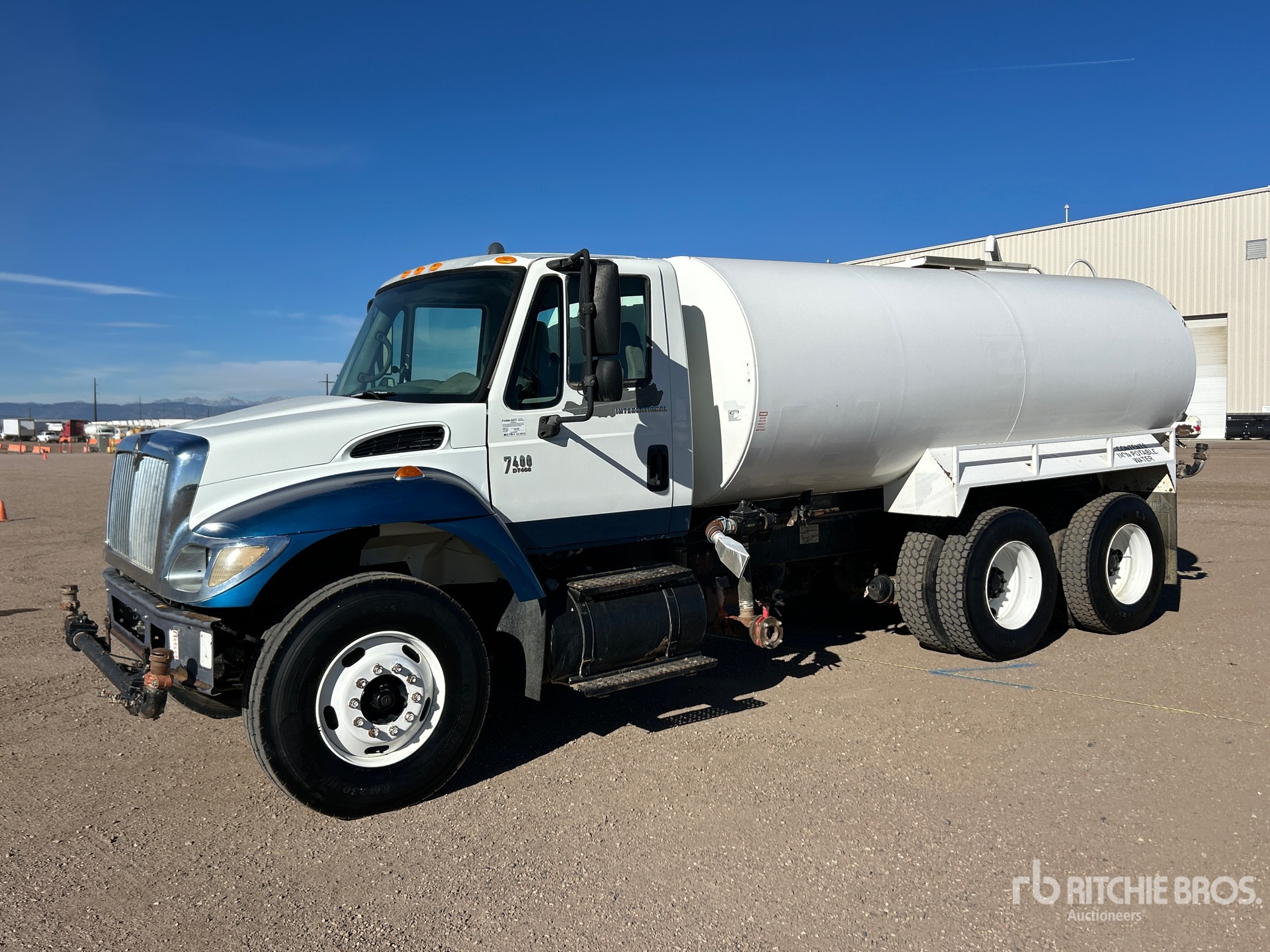 General Appearance with Picture, Left Front Corner